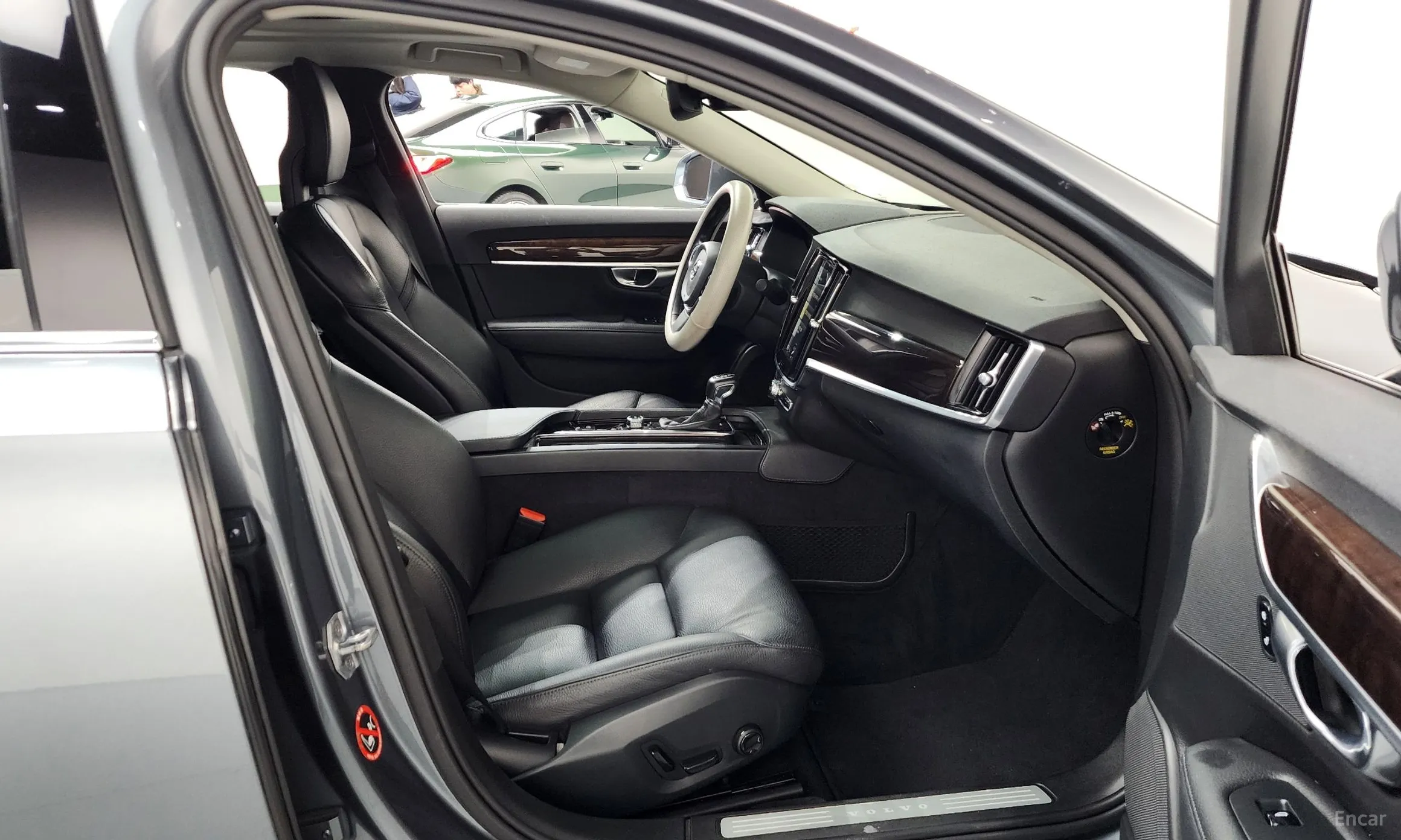 Volvo S90 превью 11