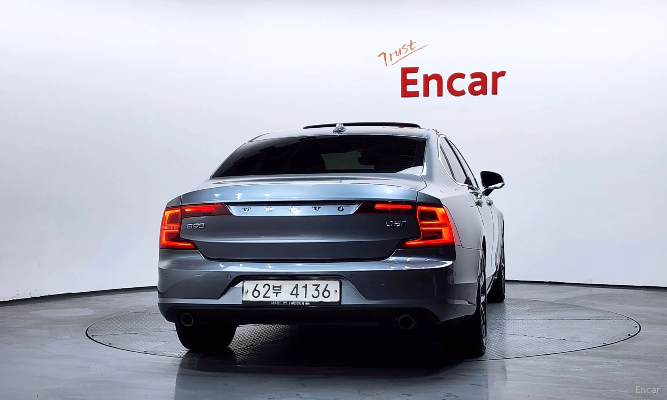 Volvo S90 превью 4