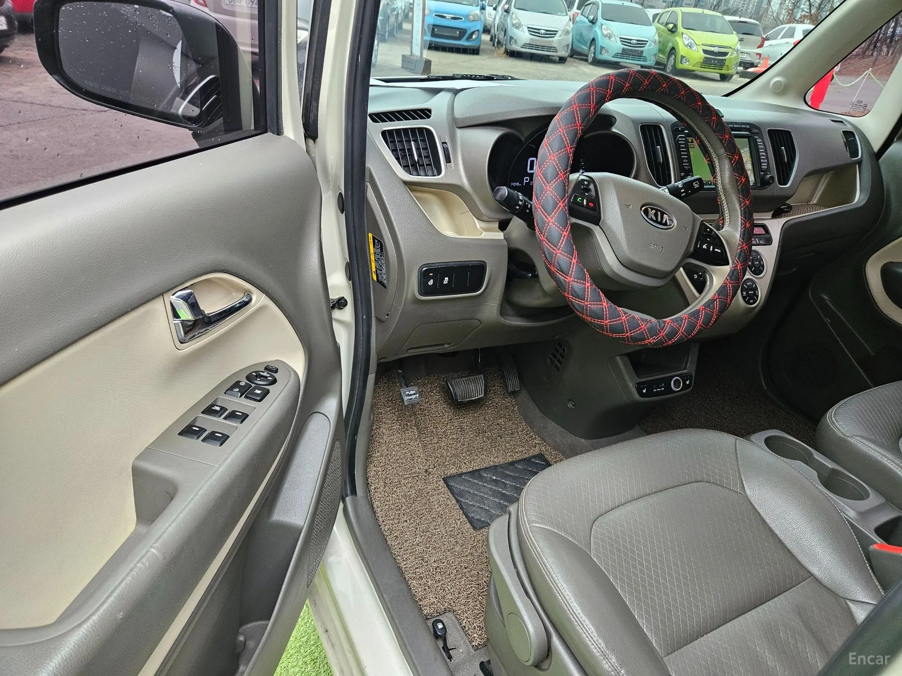 Kia Ray превью 11