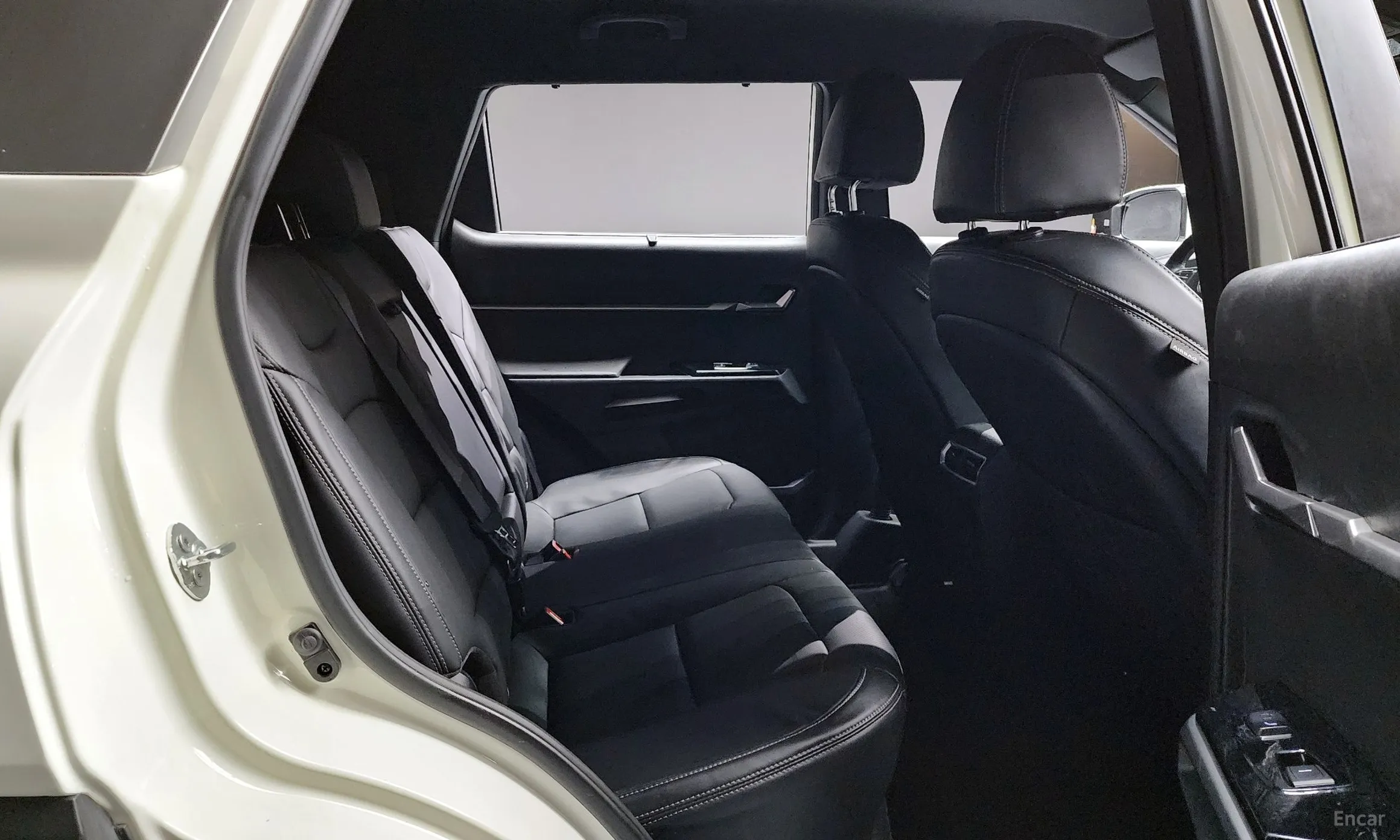 KG Mobility (SsangYong) Torres превью 12