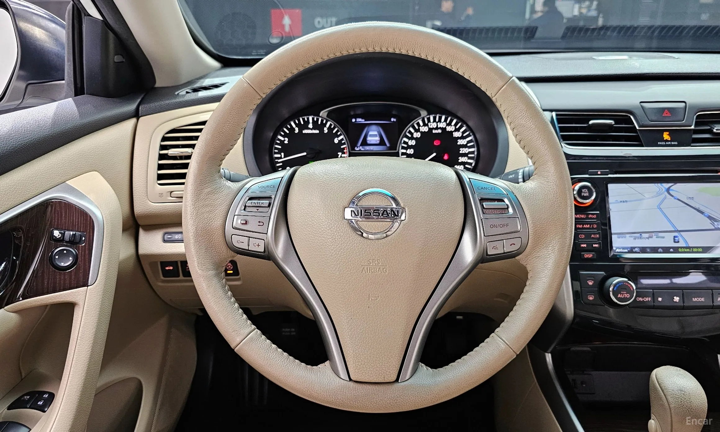 Nissan Altima превью 13