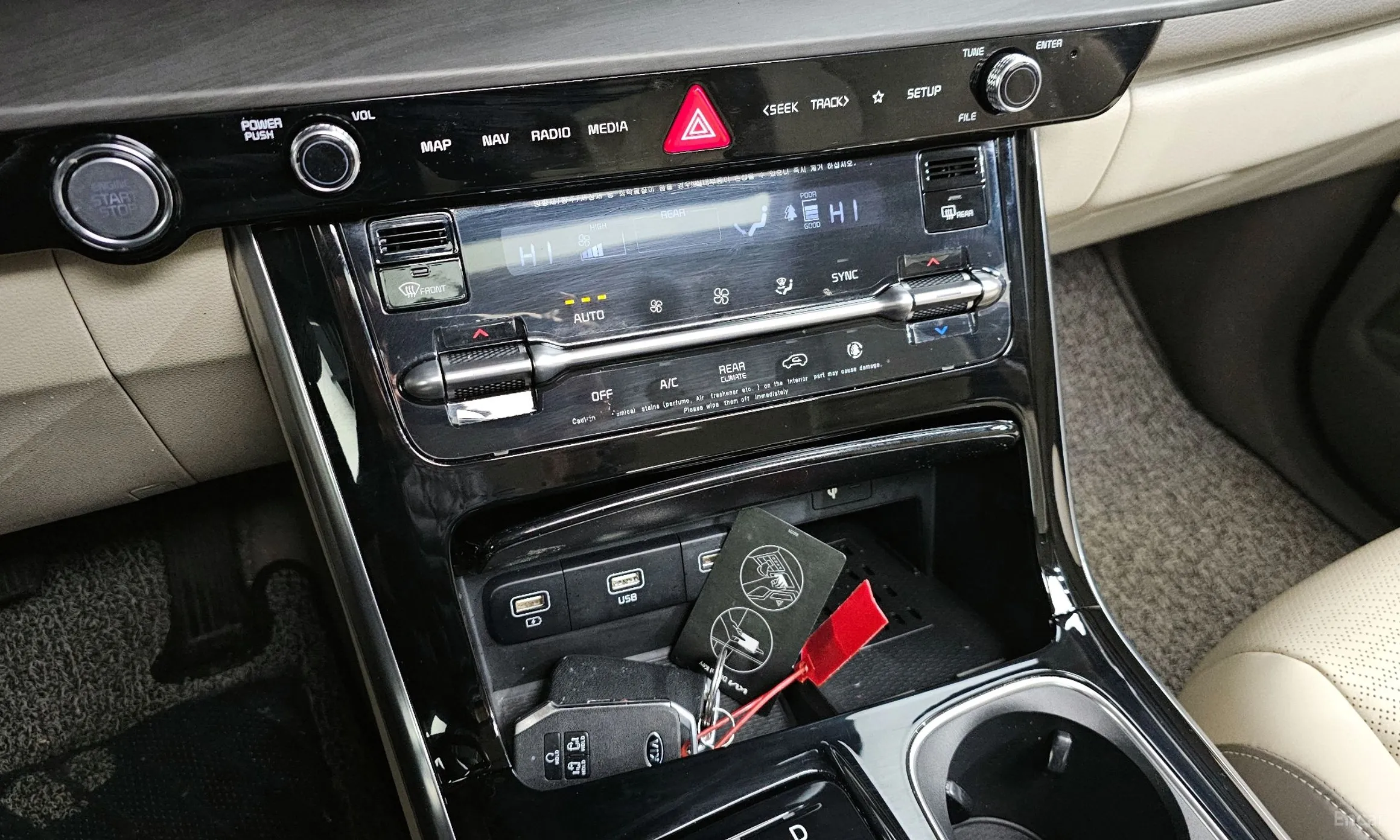 Kia Carnival Gen 4 превью 16