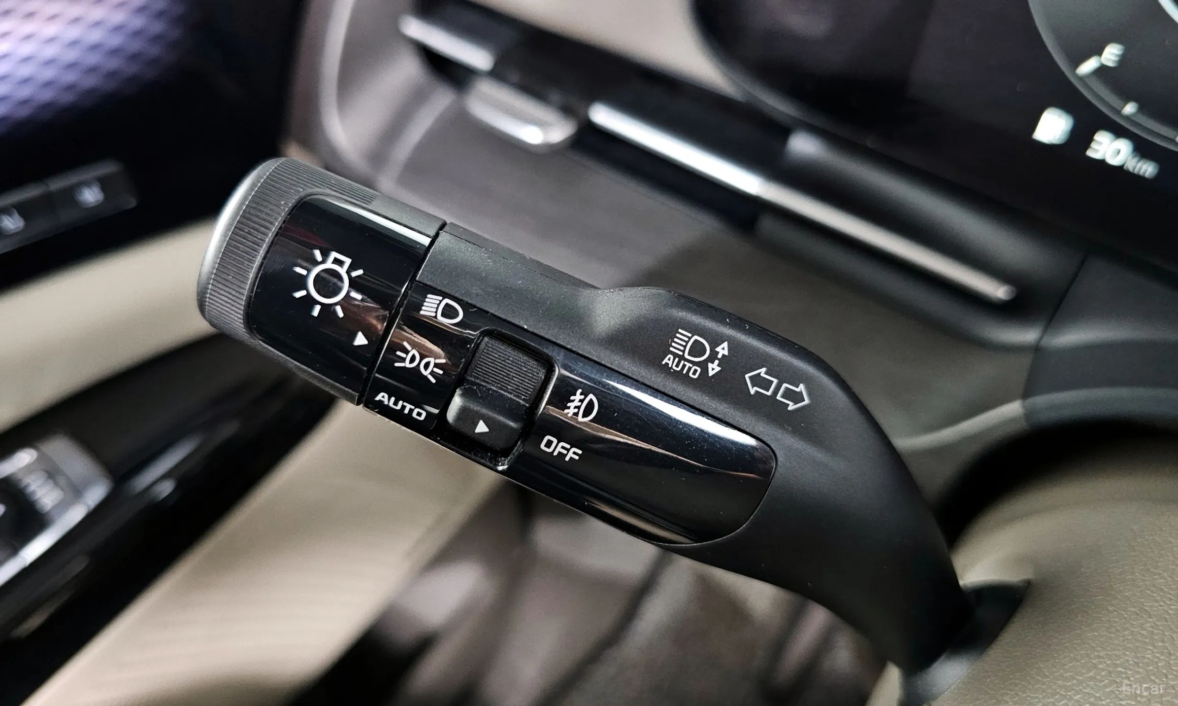 Kia Carnival Gen 4 превью 18