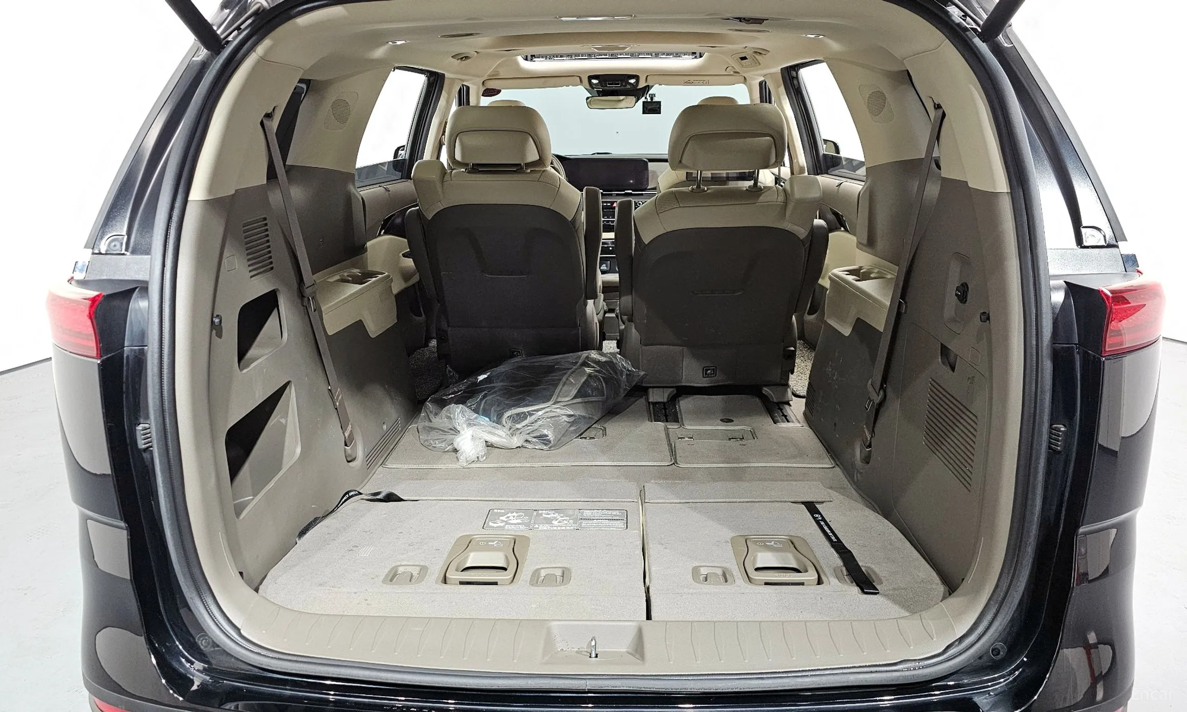 Kia Carnival Gen 4 превью 20