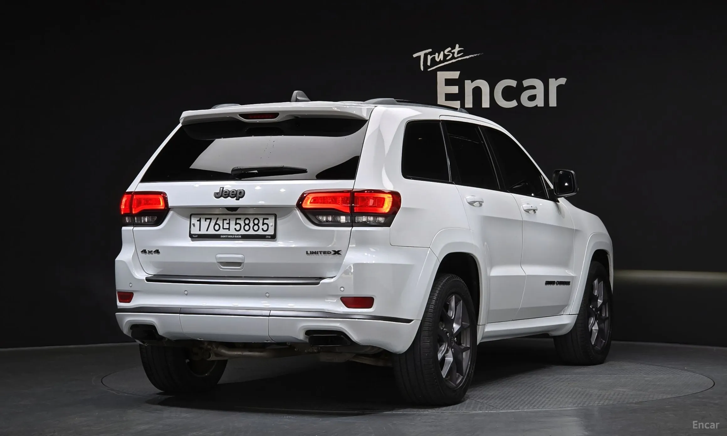Jeep Grand Cherokee превью 2