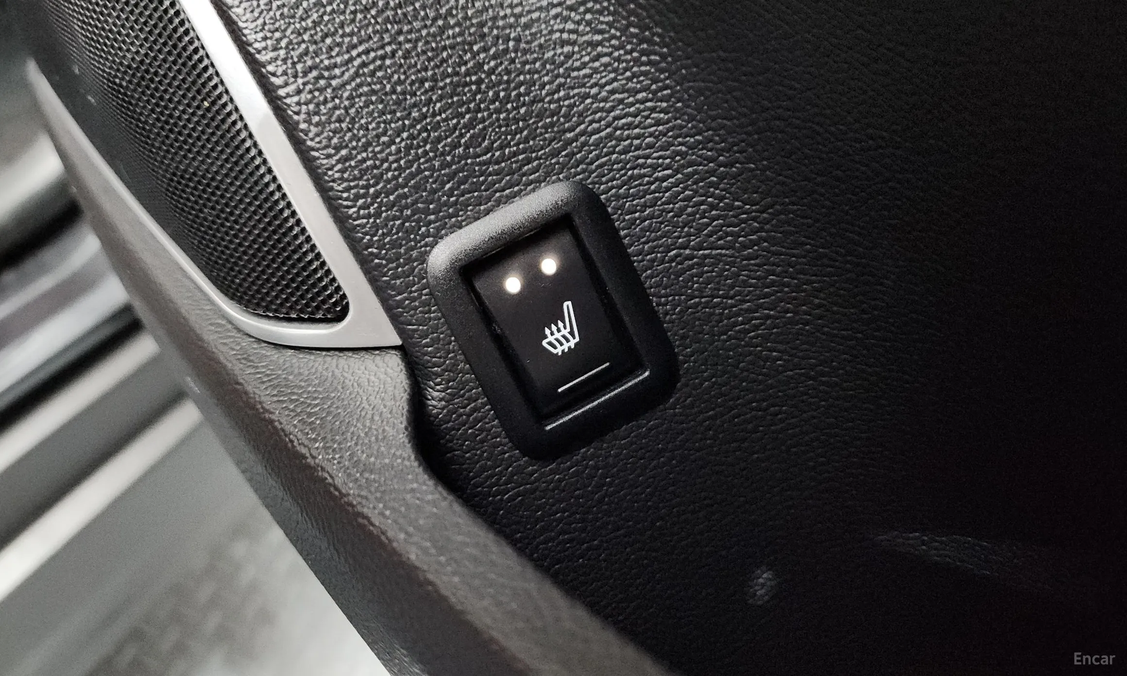 Maserati Levante превью 18