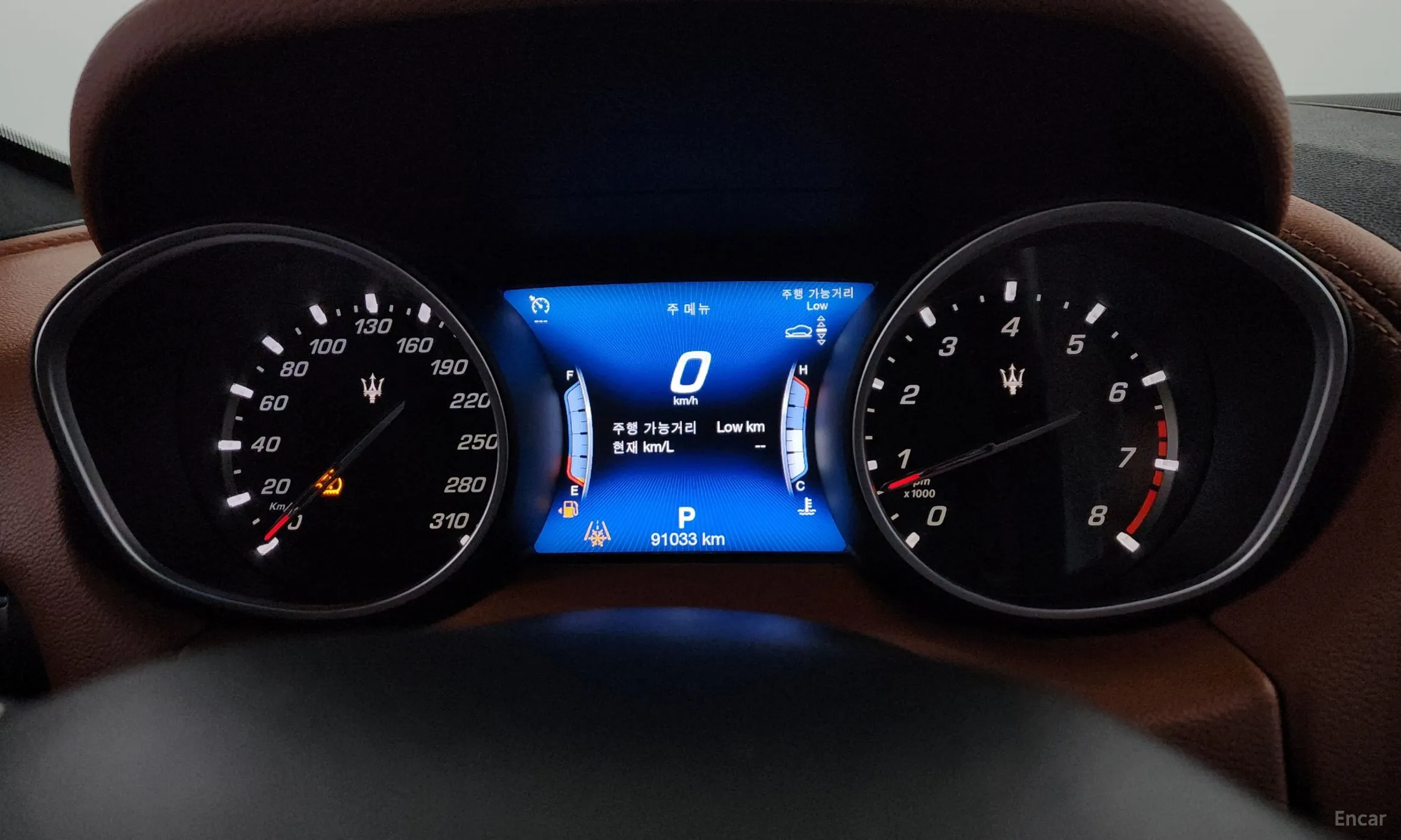 Maserati Levante превью 8