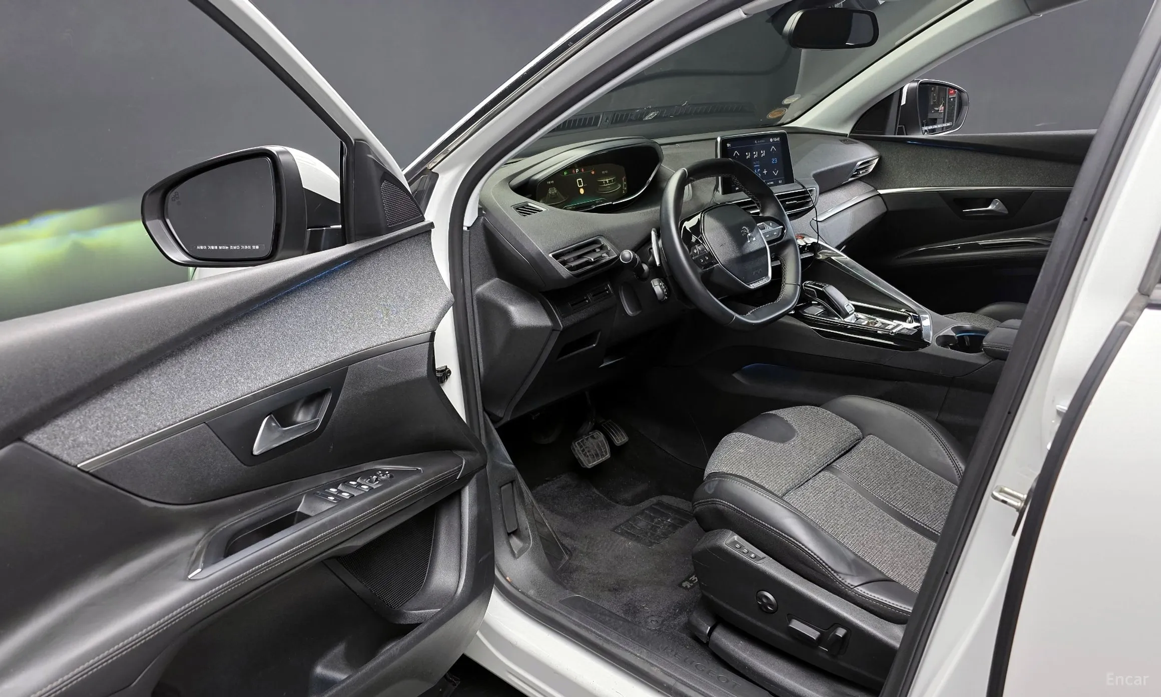 Peugeot 3008 2nd generation превью 11