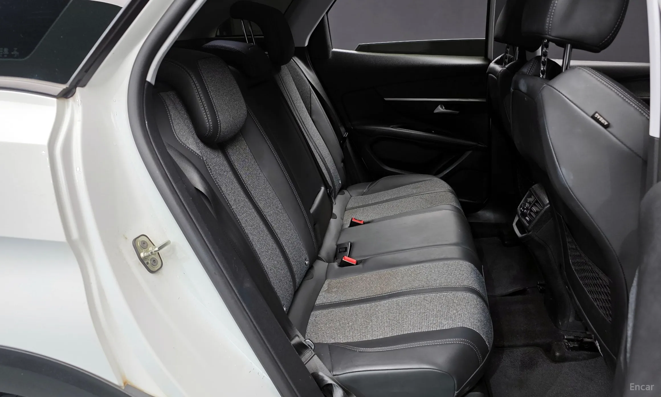 Peugeot 3008 2nd generation превью 12