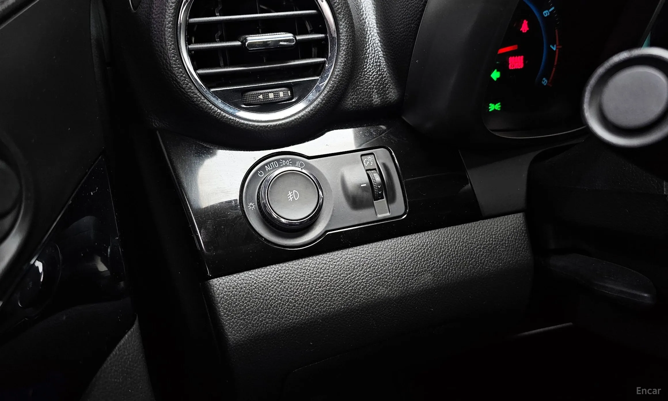 Chevrolet (GM Daewoo) Orlando превью 18