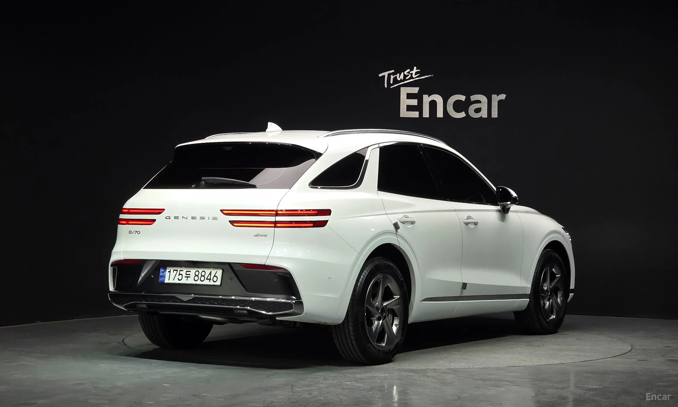 Genesis GV70 превью 2