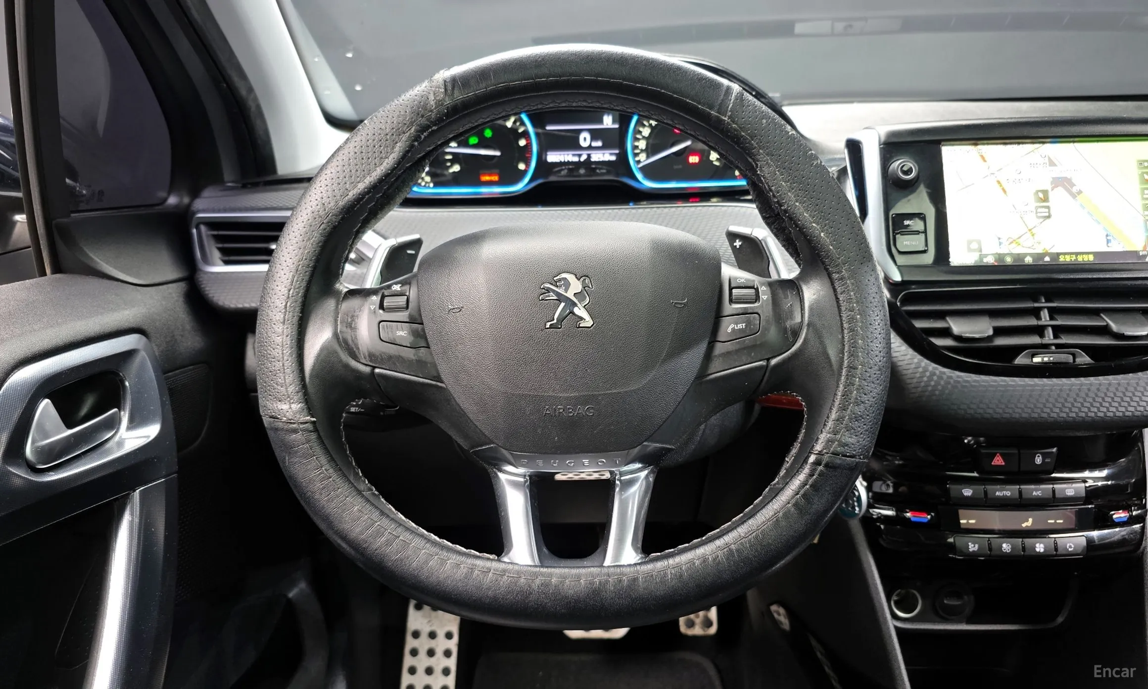 Peugeot 2008. превью 13