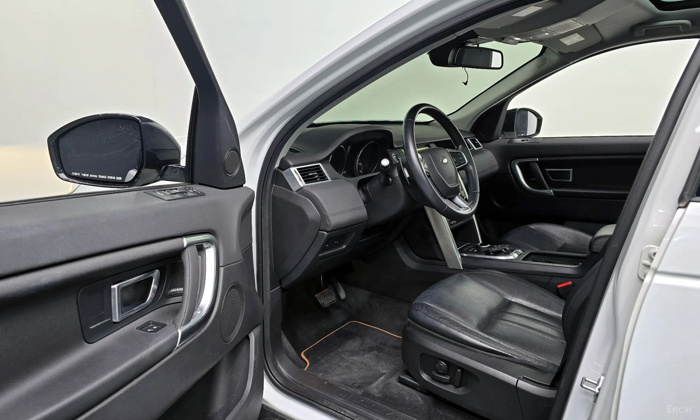 Land Rover Discovery Sports превью 11