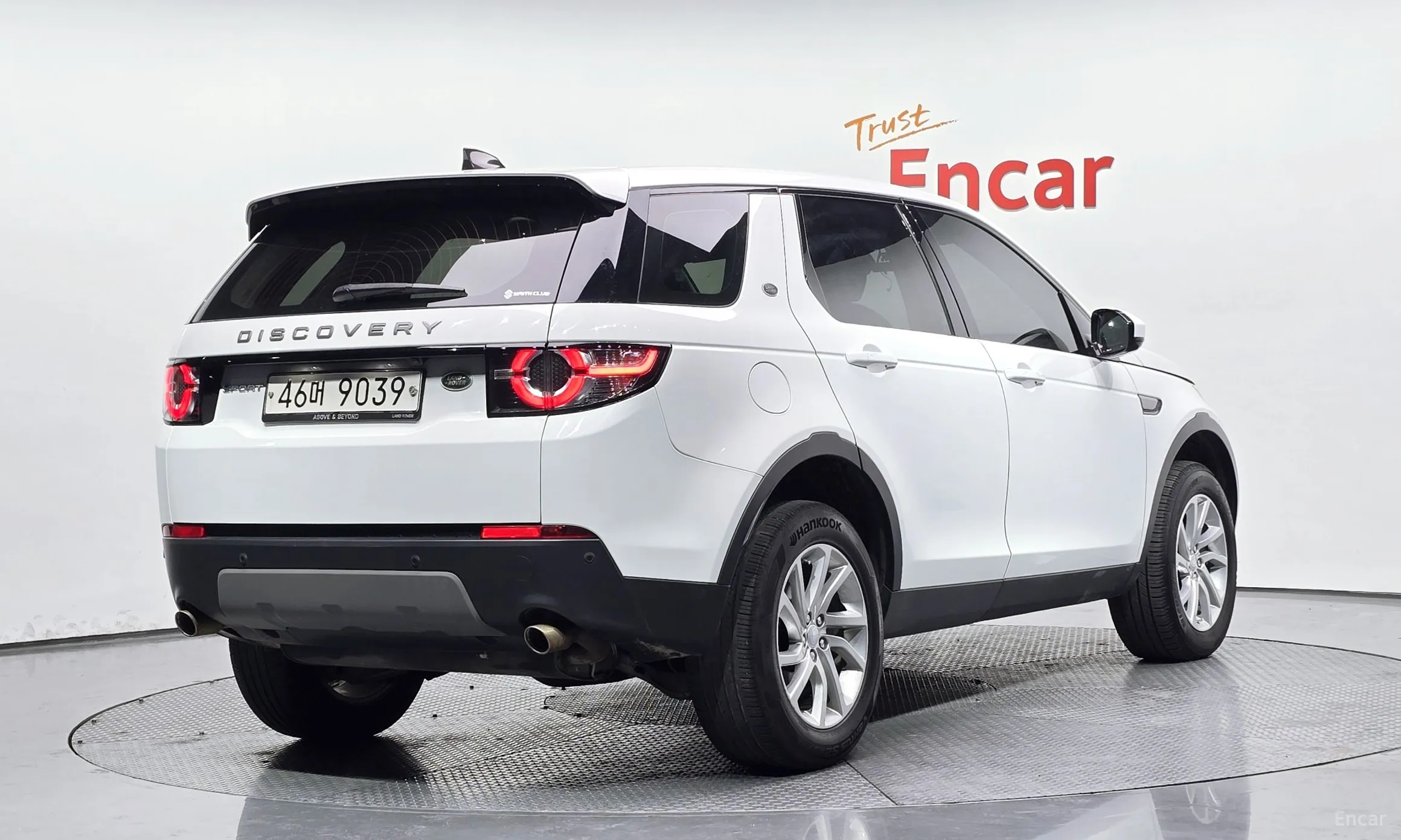Land Rover Discovery Sports превью 2