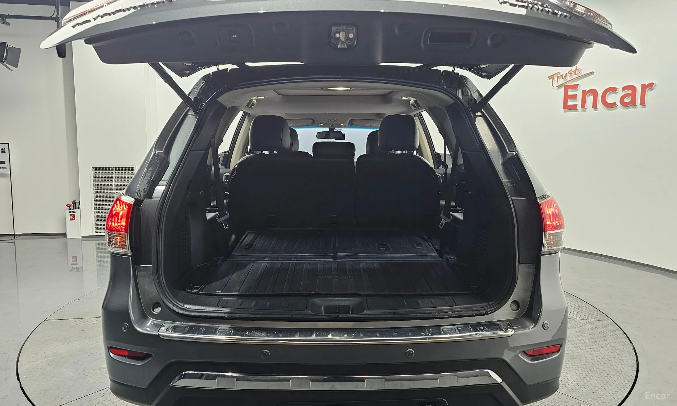 Nissan Pathfinder Gen 4 превью 20