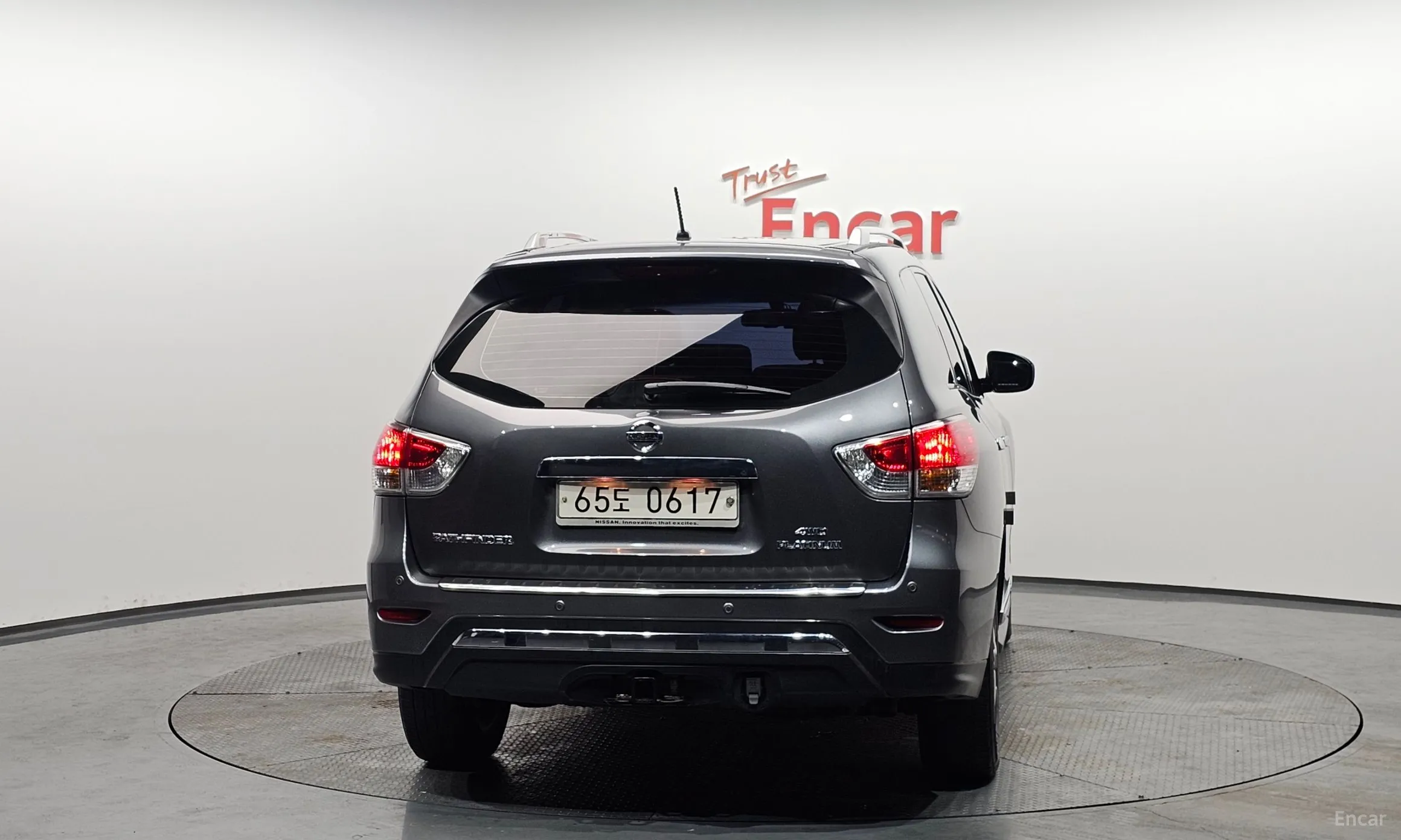 Nissan Pathfinder Gen 4 превью 4