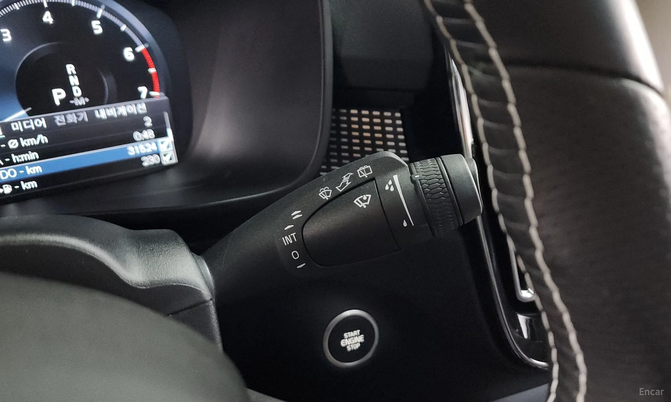 Volvo XC40 превью 14