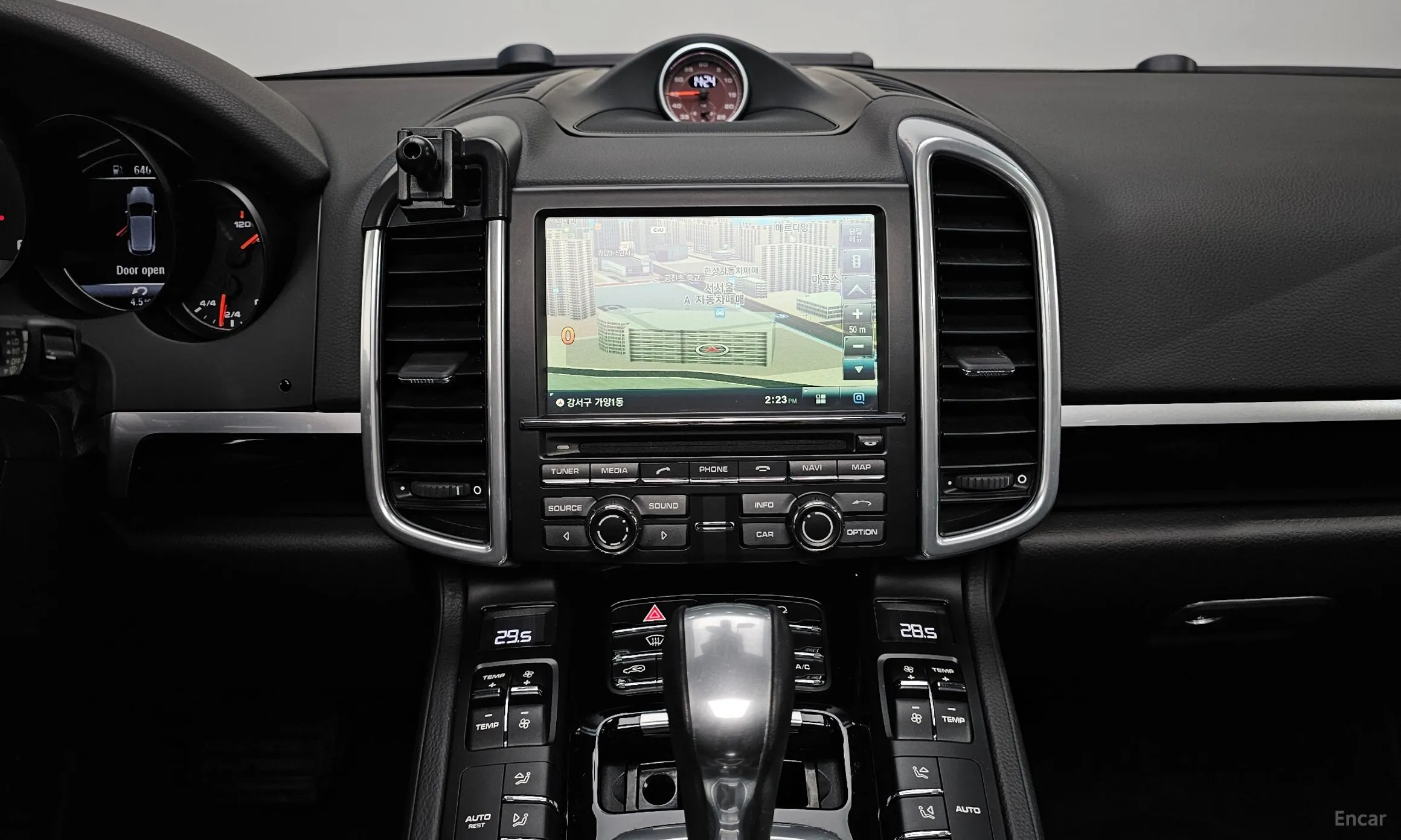 Porsche New Cayenne превью 14