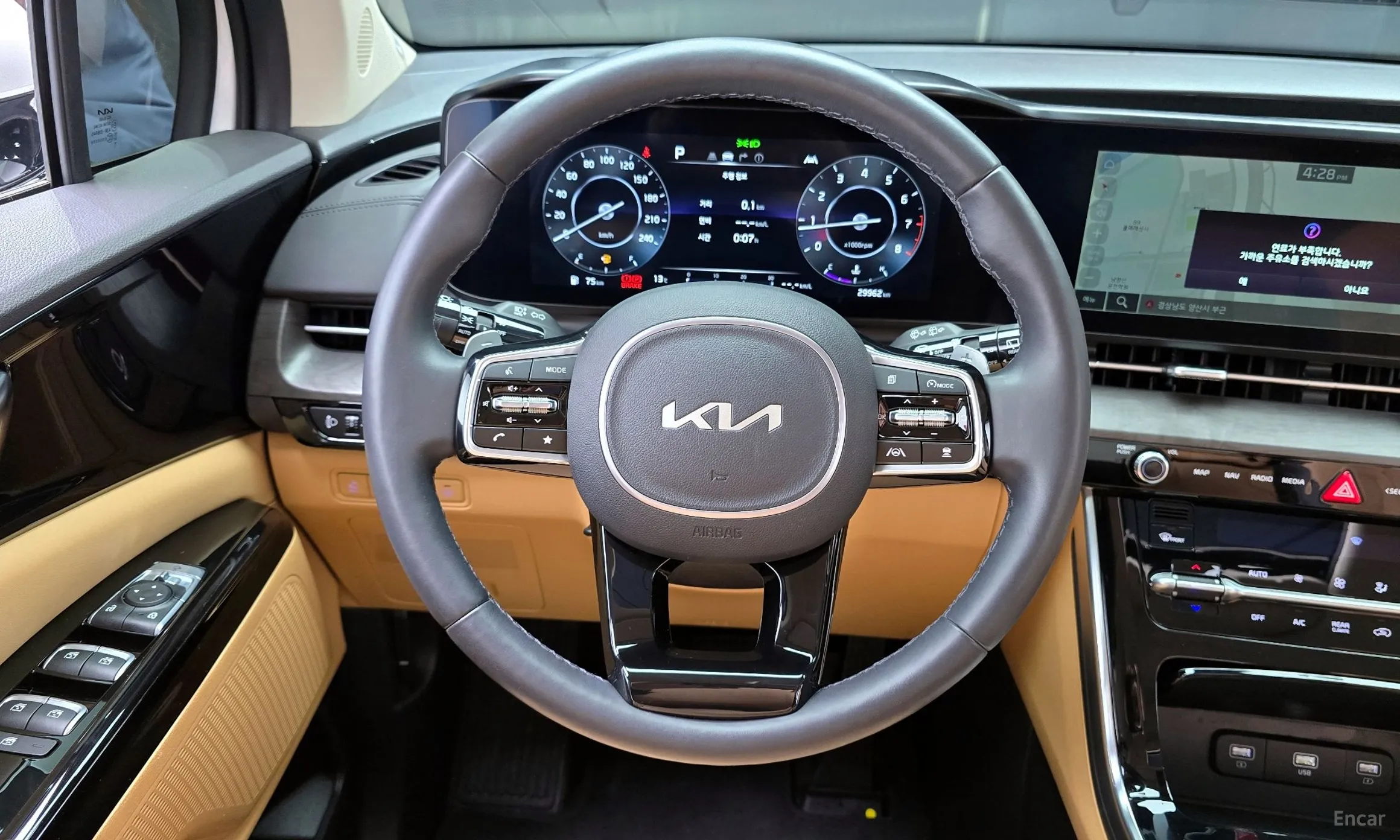 Kia Carnival Gen 4 превью 13