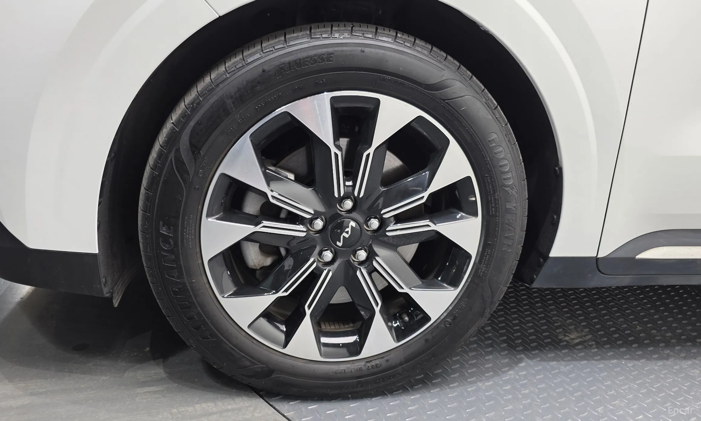 Kia Carnival Gen 4 превью 5