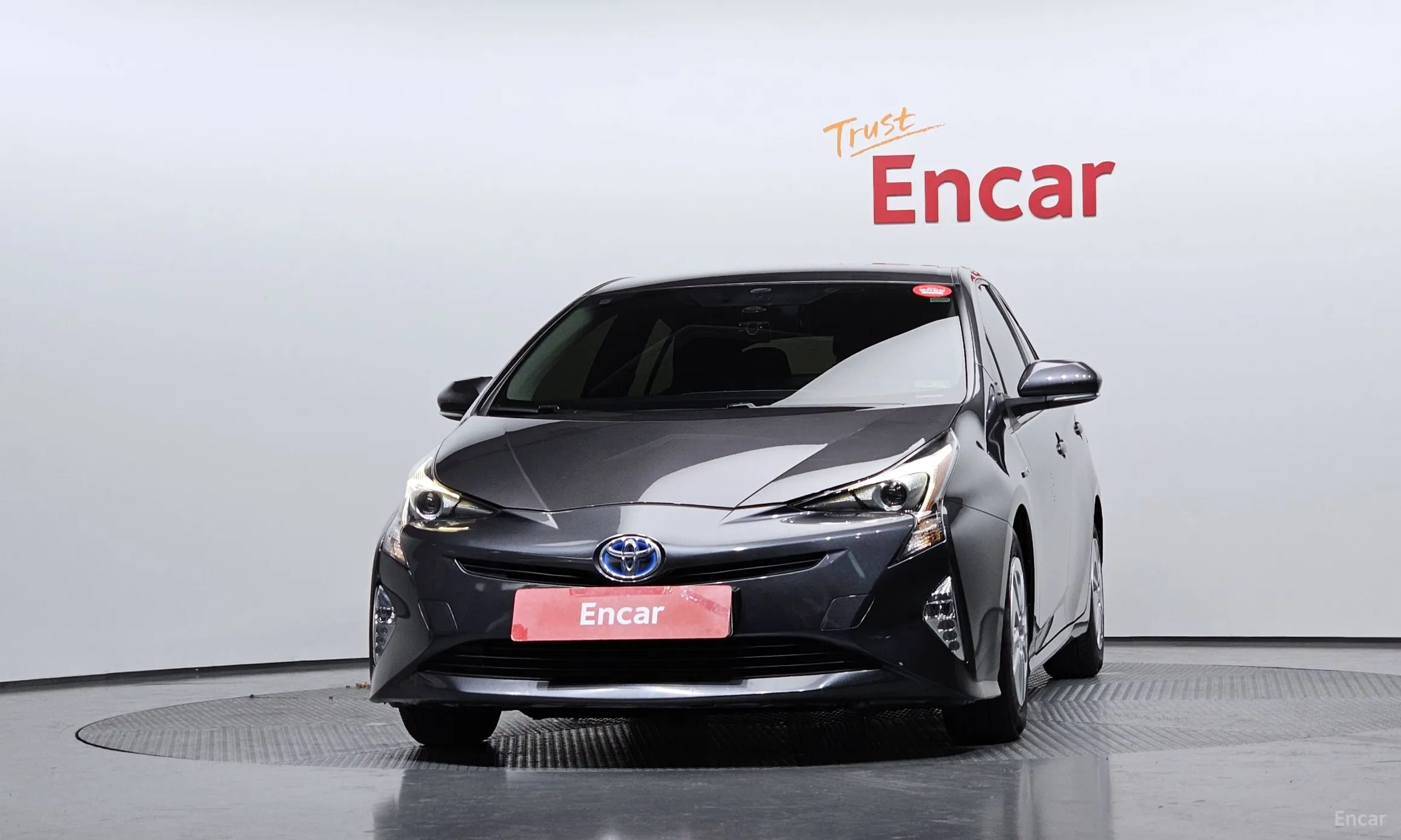 Toyota Prius 4th Generation превью 3