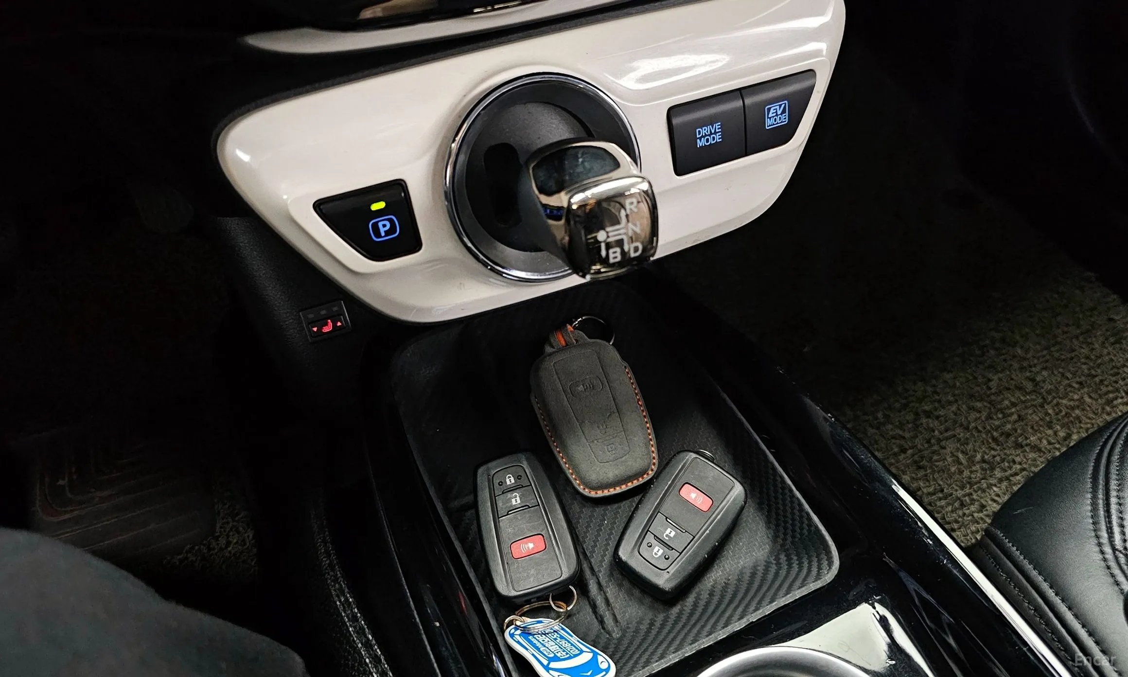 Toyota Prius 4th Generation превью 9