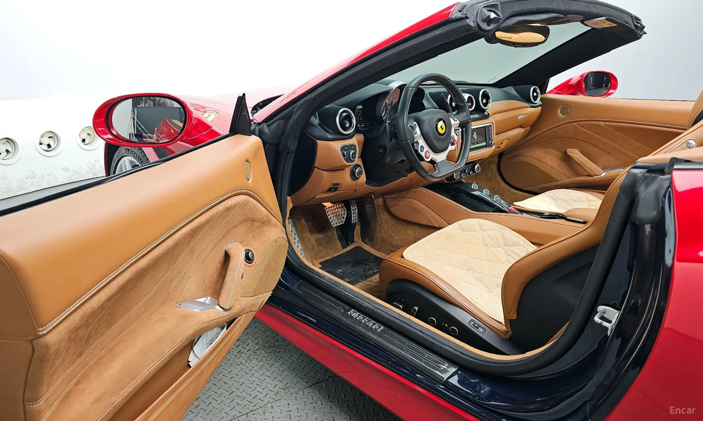 Ferrari California превью 10