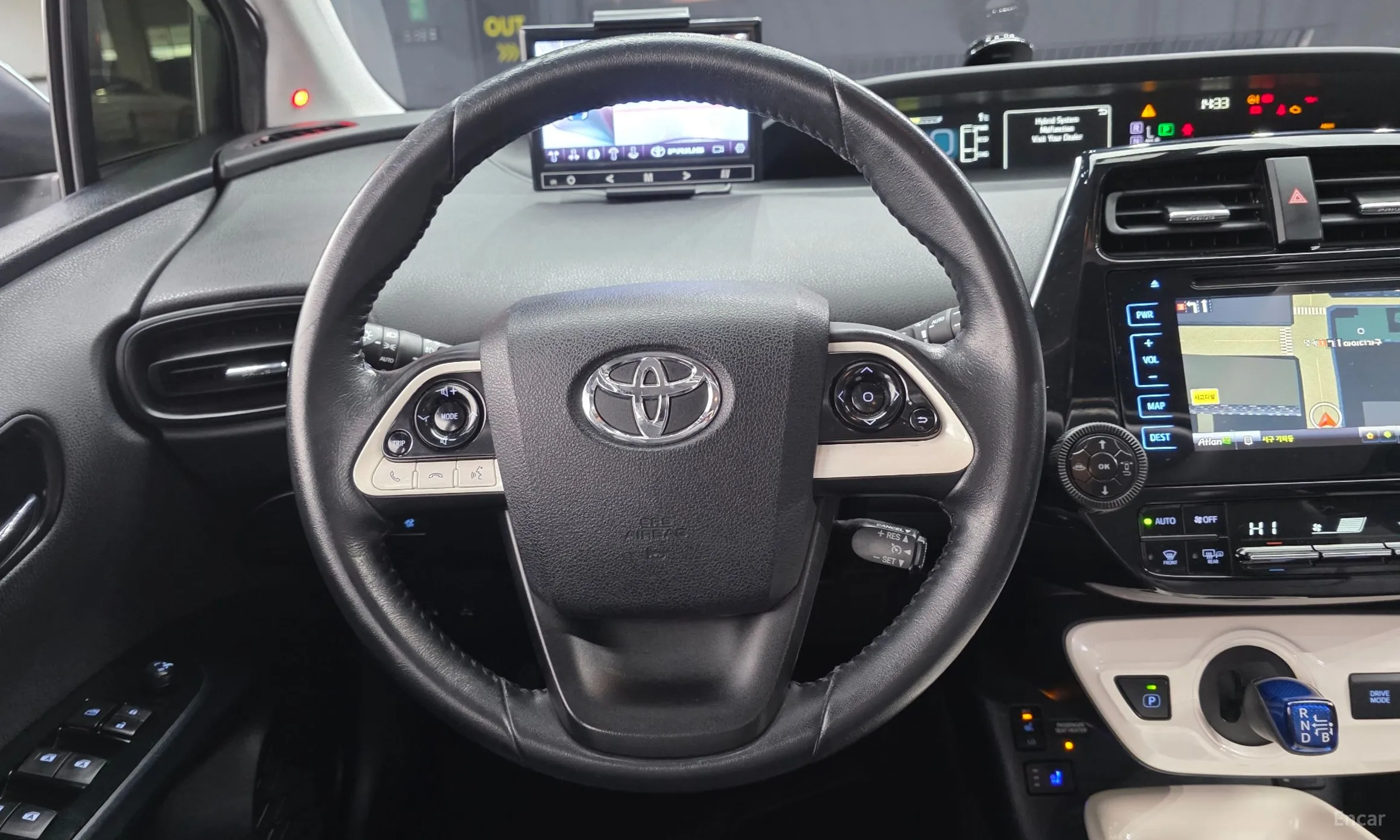Toyota Prius 4th Generation превью 13