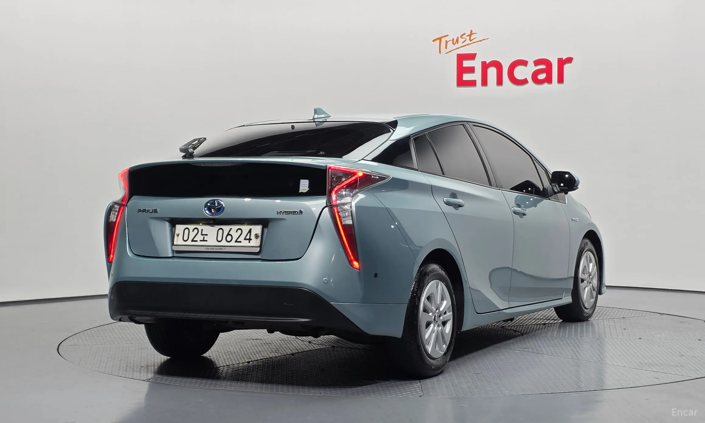 Toyota Prius 4th Generation превью 2