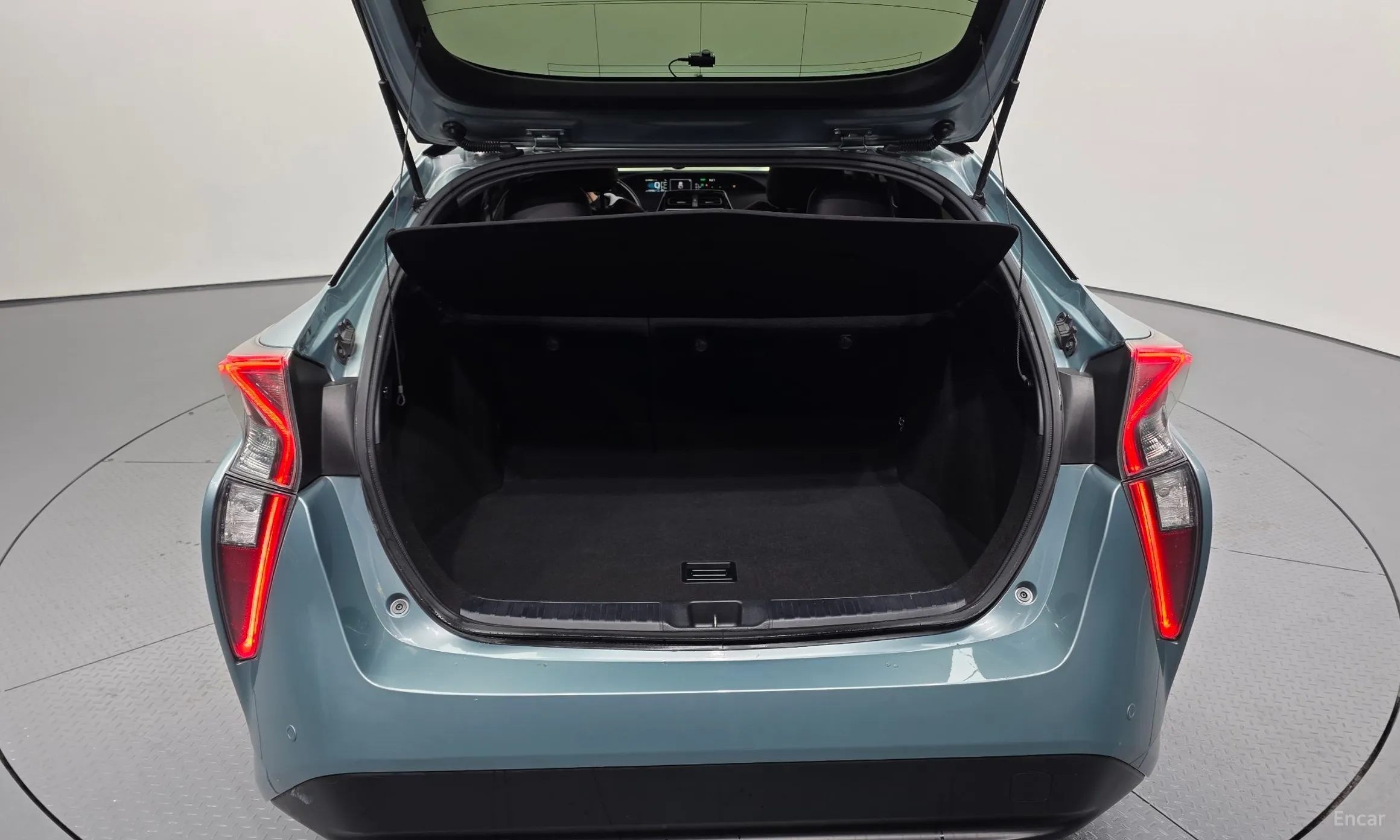 Toyota Prius 4th Generation превью 20