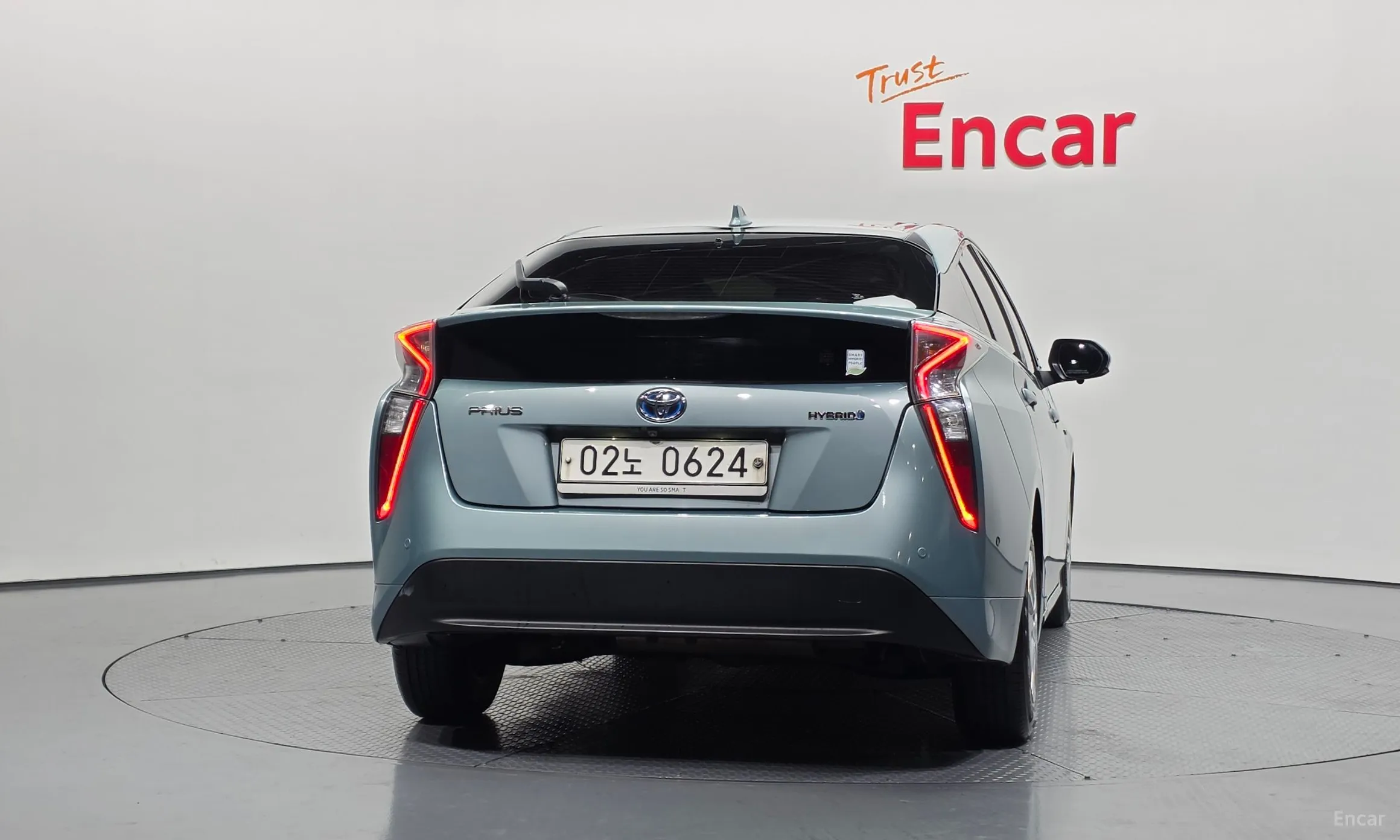 Toyota Prius 4th Generation превью 4