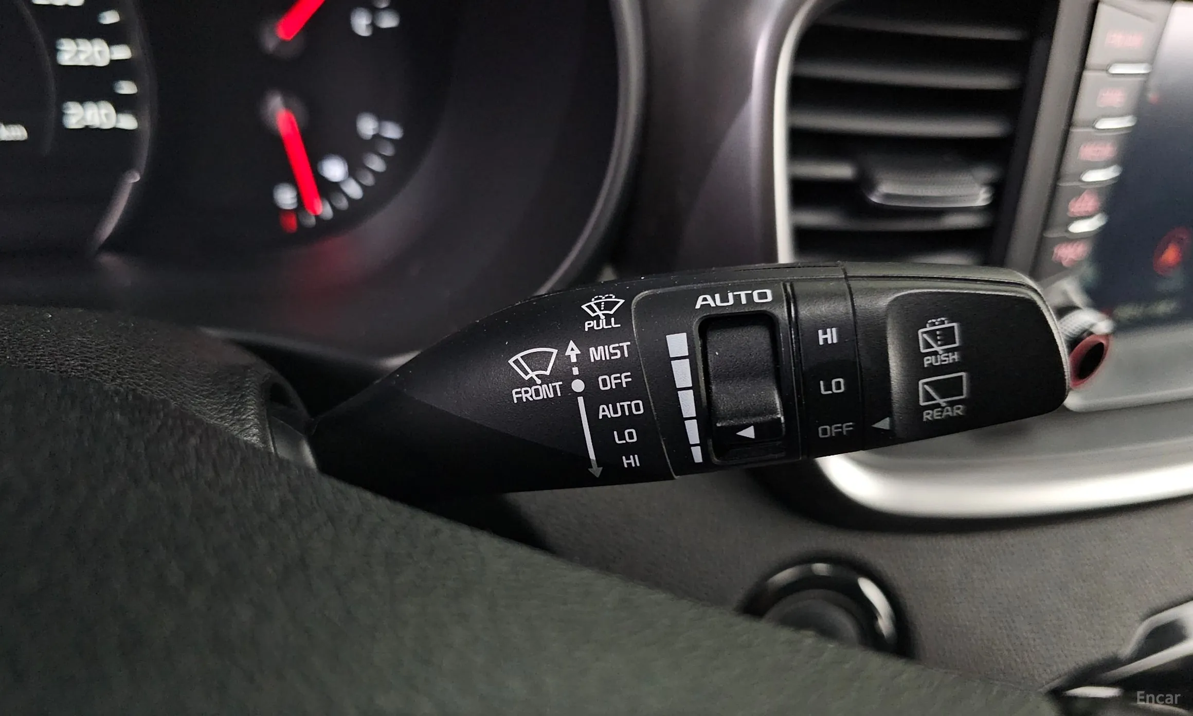 Kia Sorento превью 15