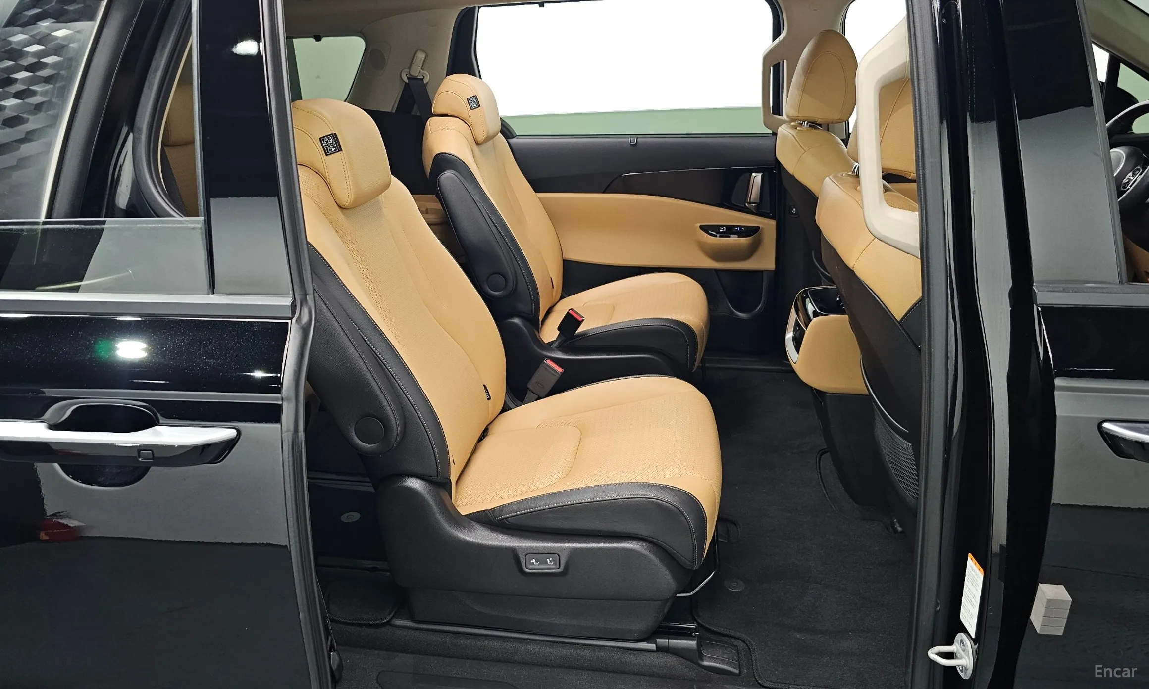 Kia Carnival Gen 4 превью 11