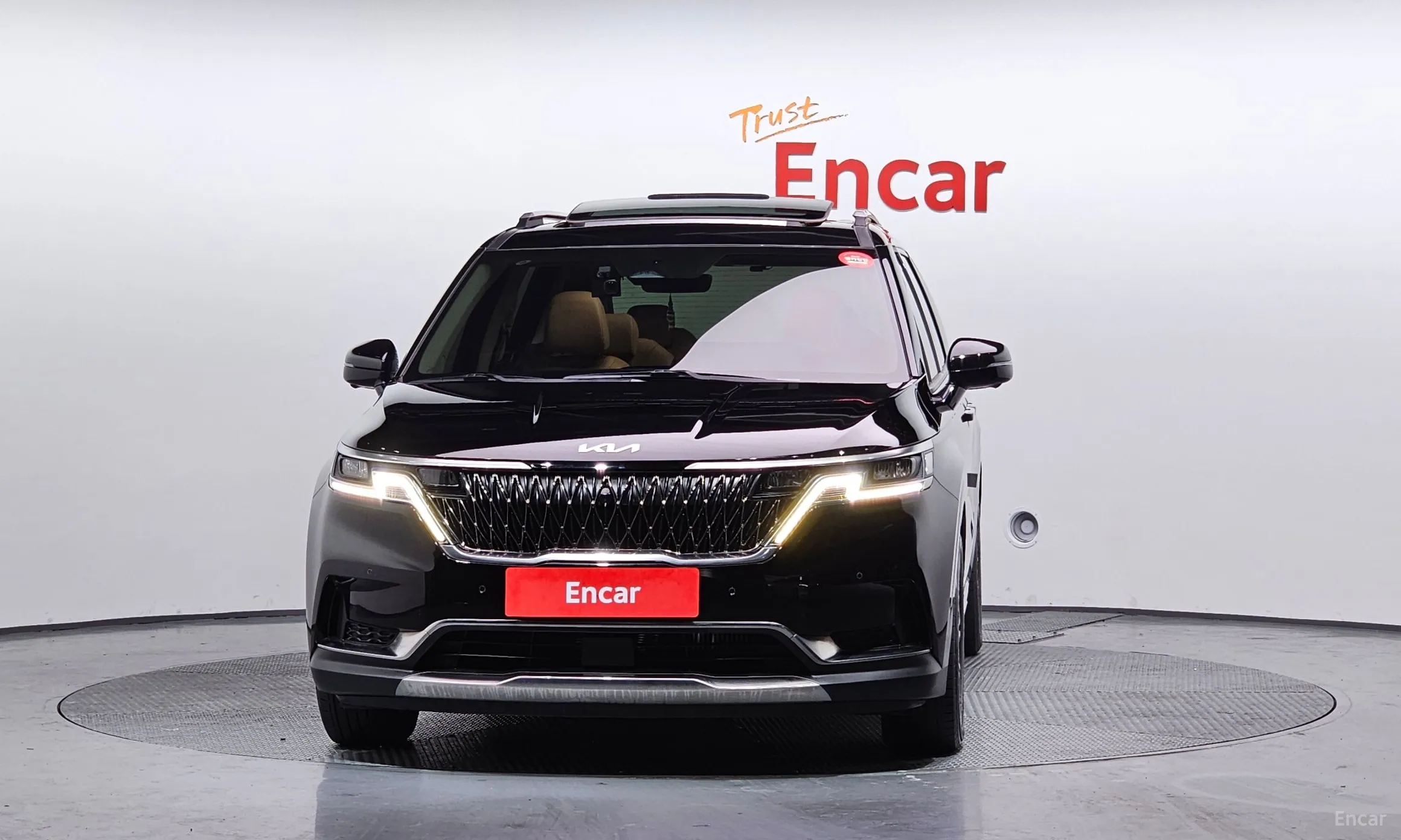 Kia Carnival Gen 4 превью 3