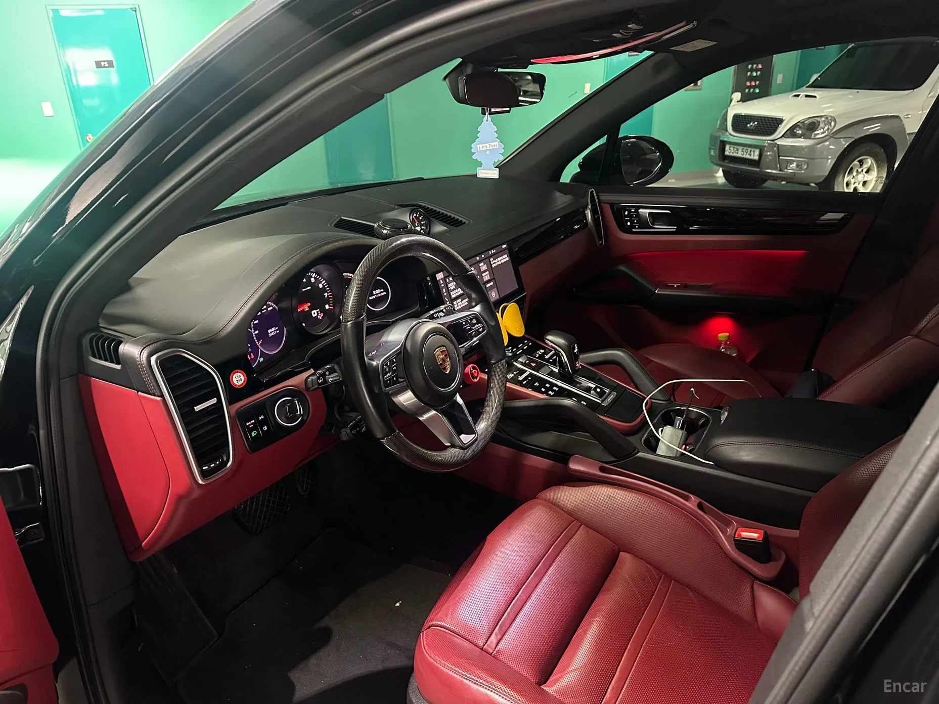 Porsche Cayenne (PO536) превью 7