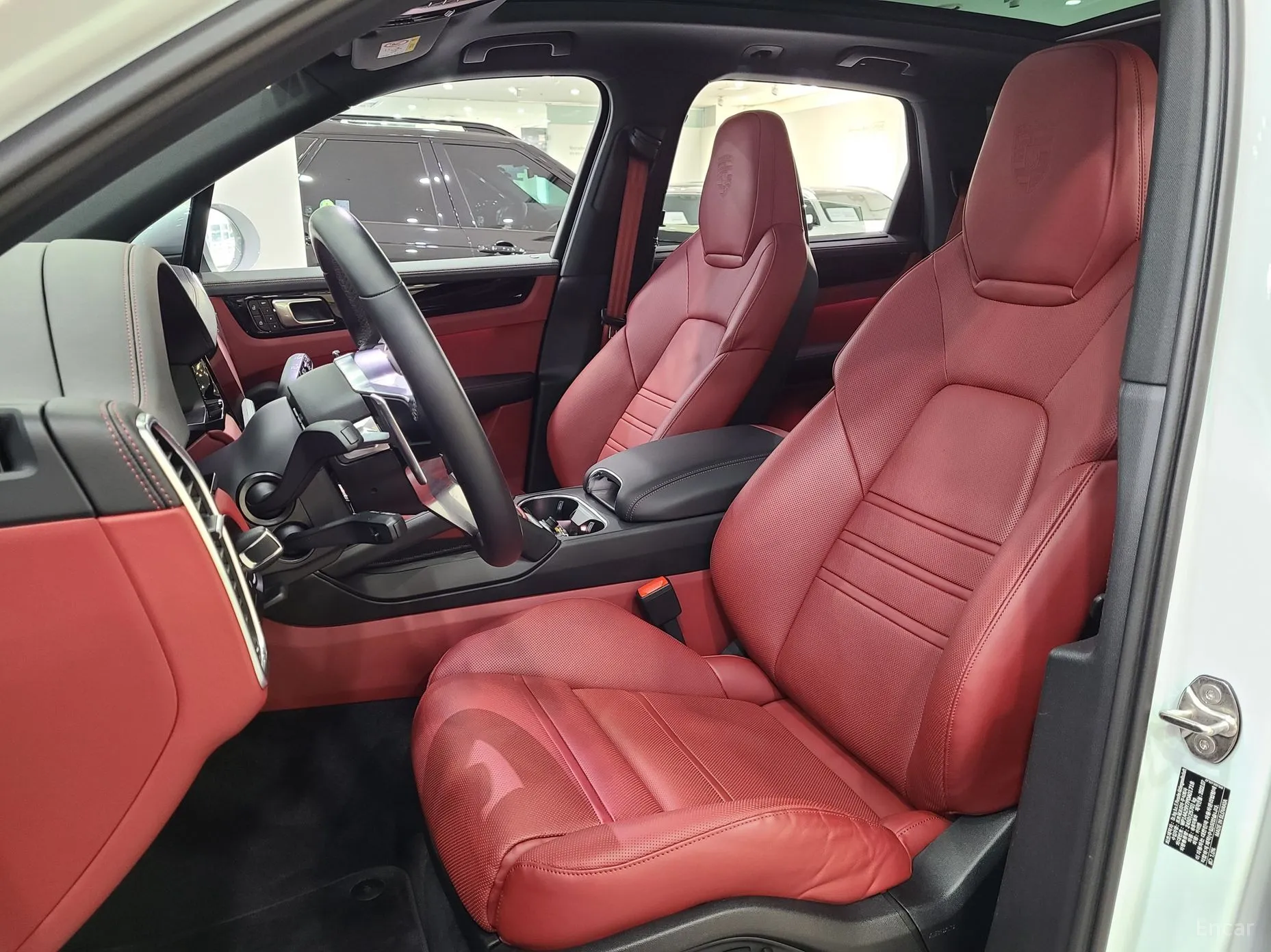 Porsche Cayenne (PO536) превью 10