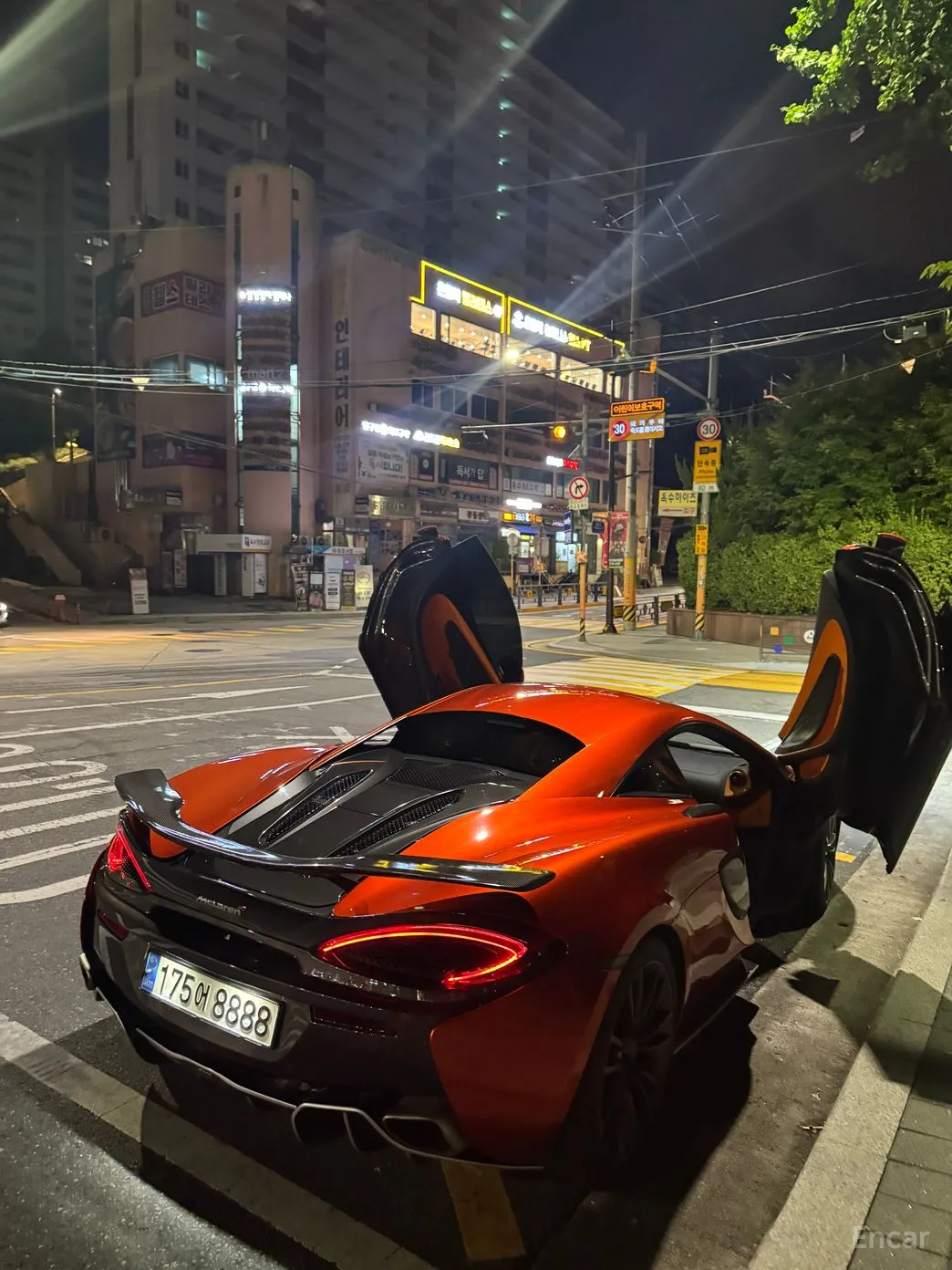 McLaren 570S превью 4