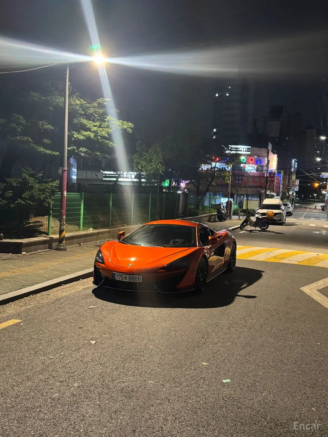 McLaren 570S превью 5