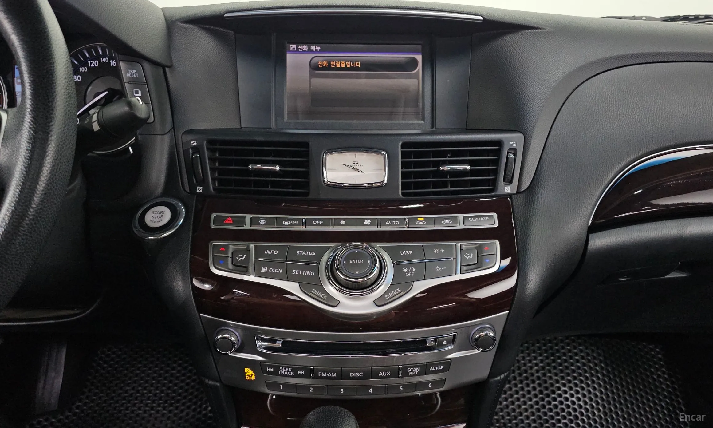 Infiniti M37 превью 12