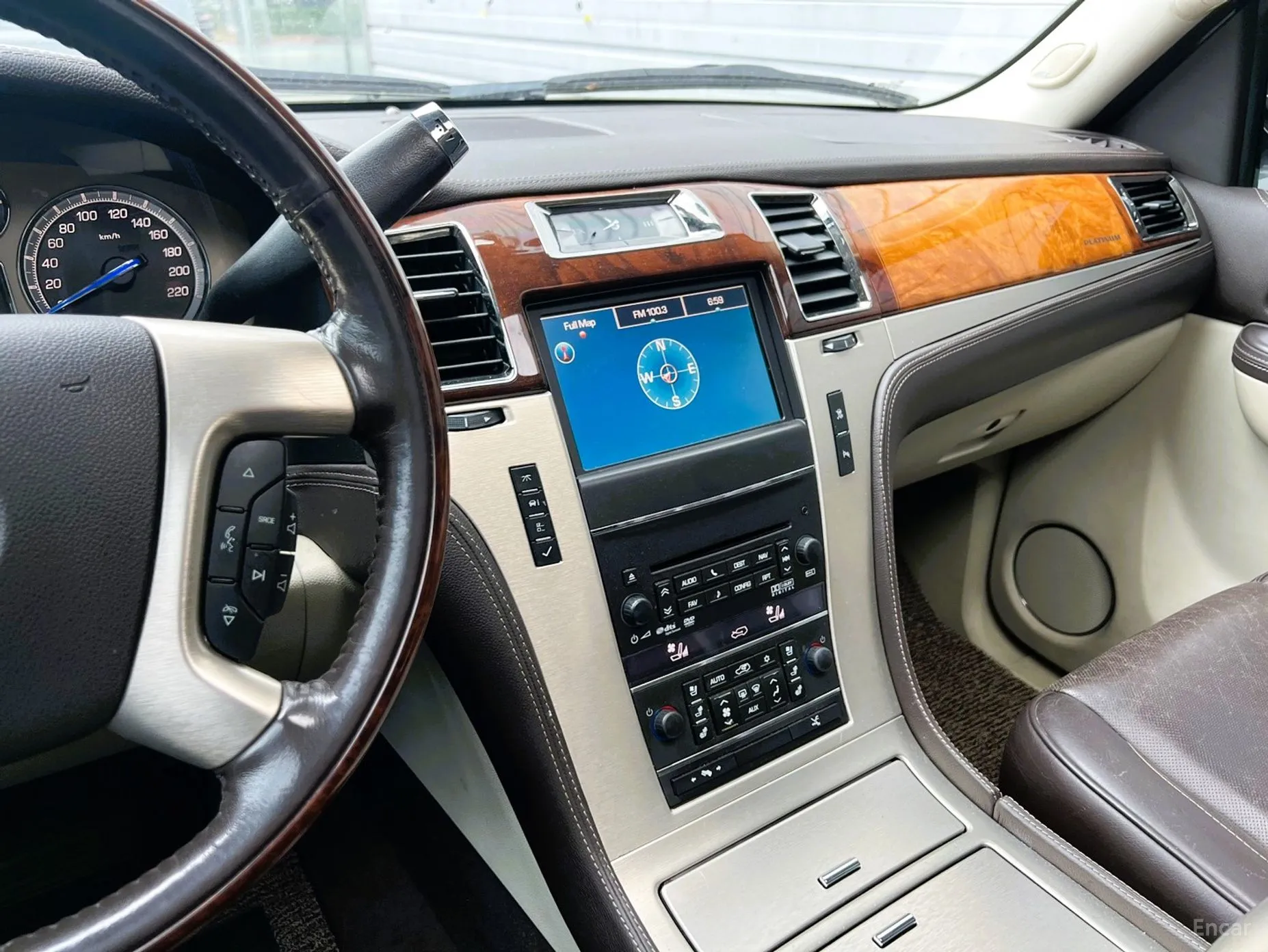 Cadillac Escalade превью 8