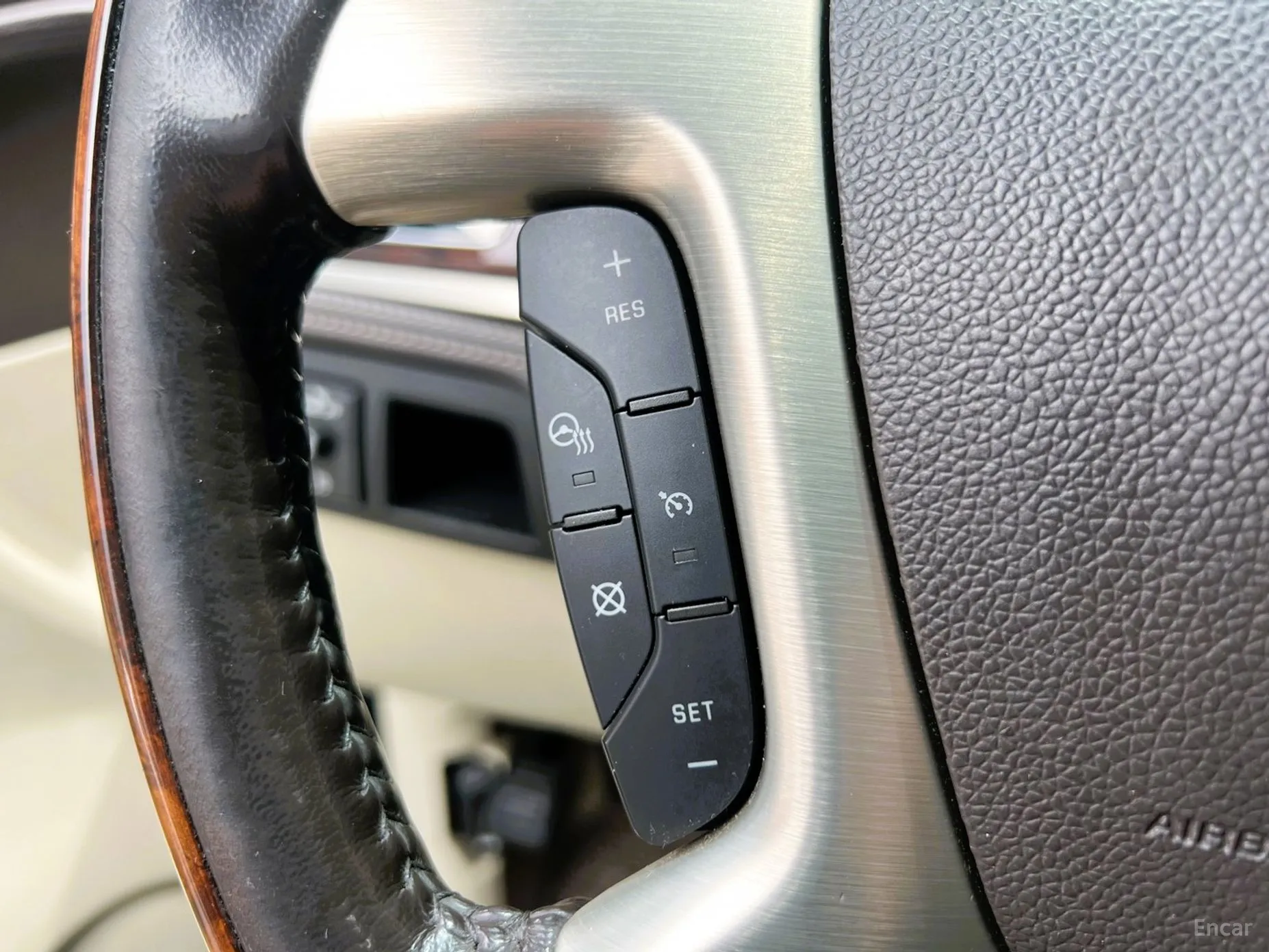 Cadillac Escalade превью 11