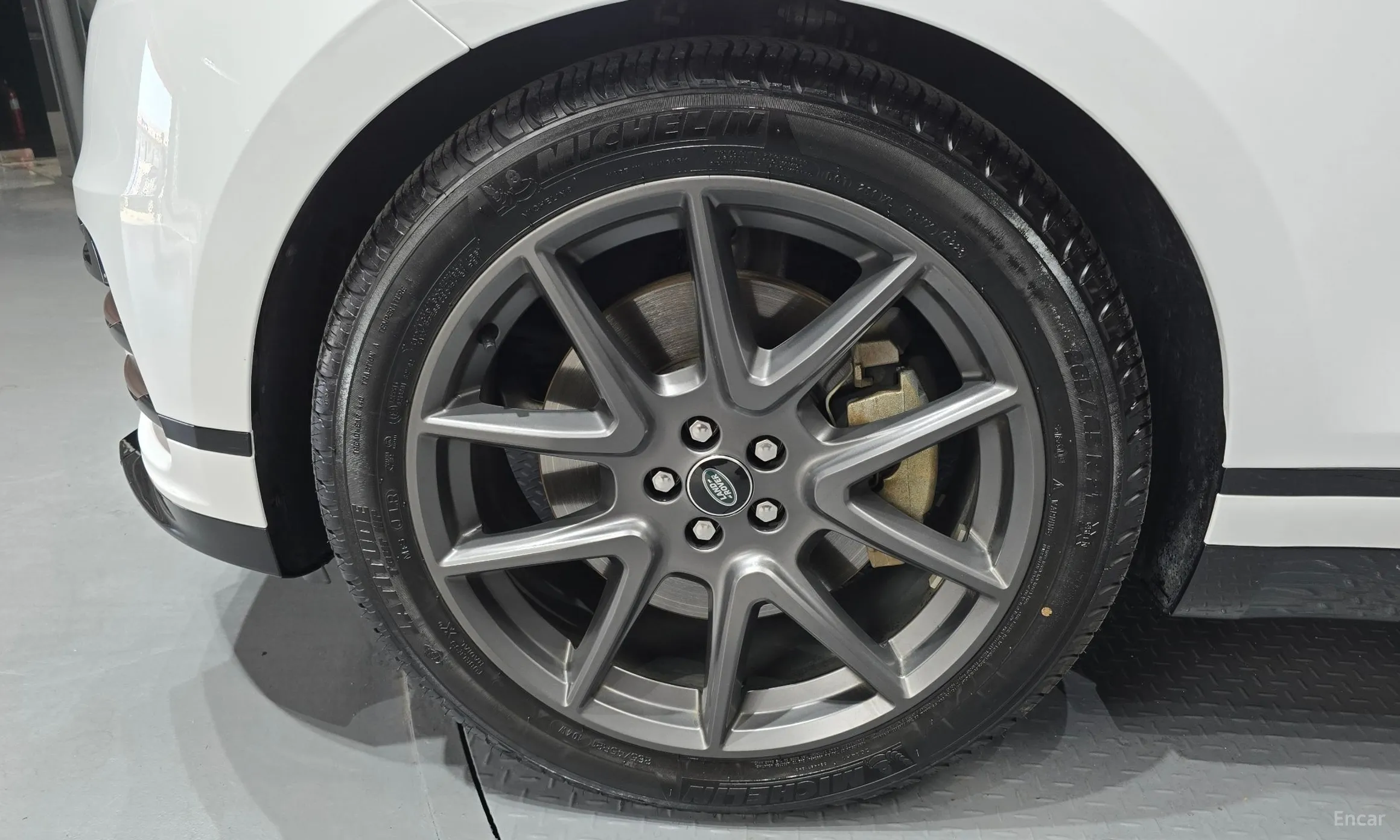 Land Rover Range Rover Bella превью 5
