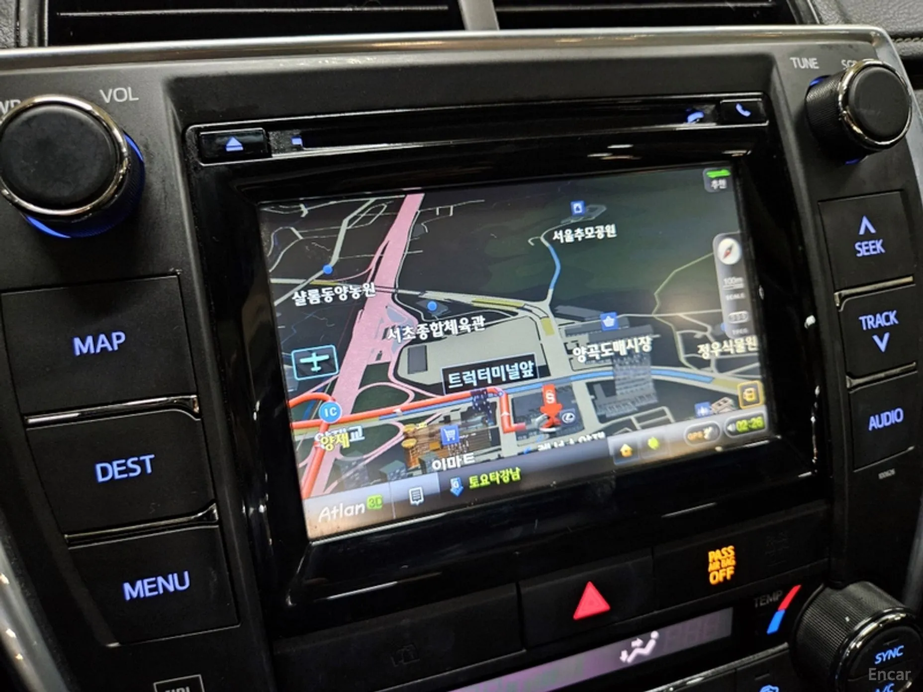 Toyota New Camry превью 16