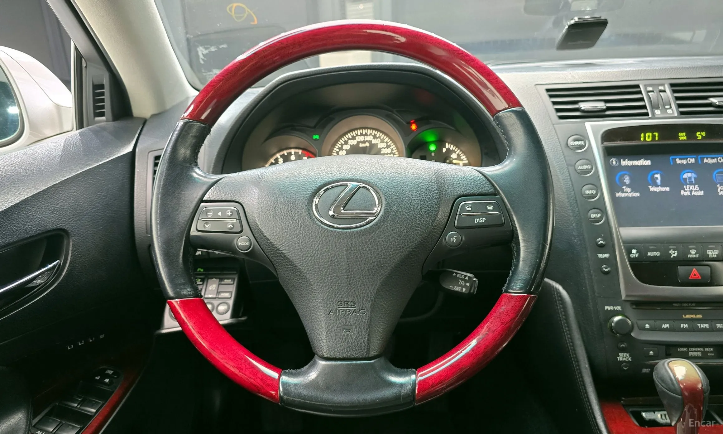 Lexus GS460 превью 13