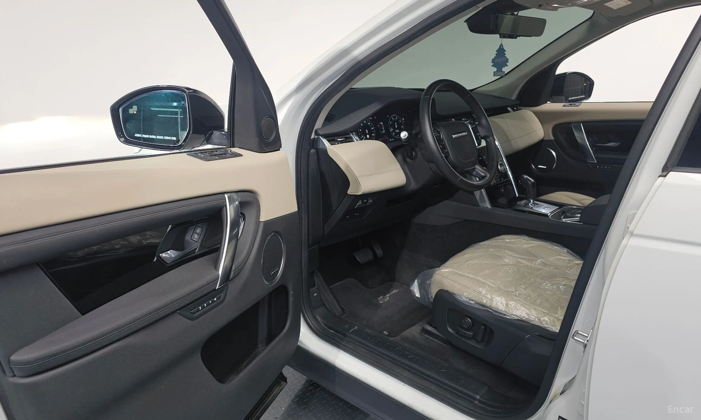 Land Rover Discovery Sports превью 10