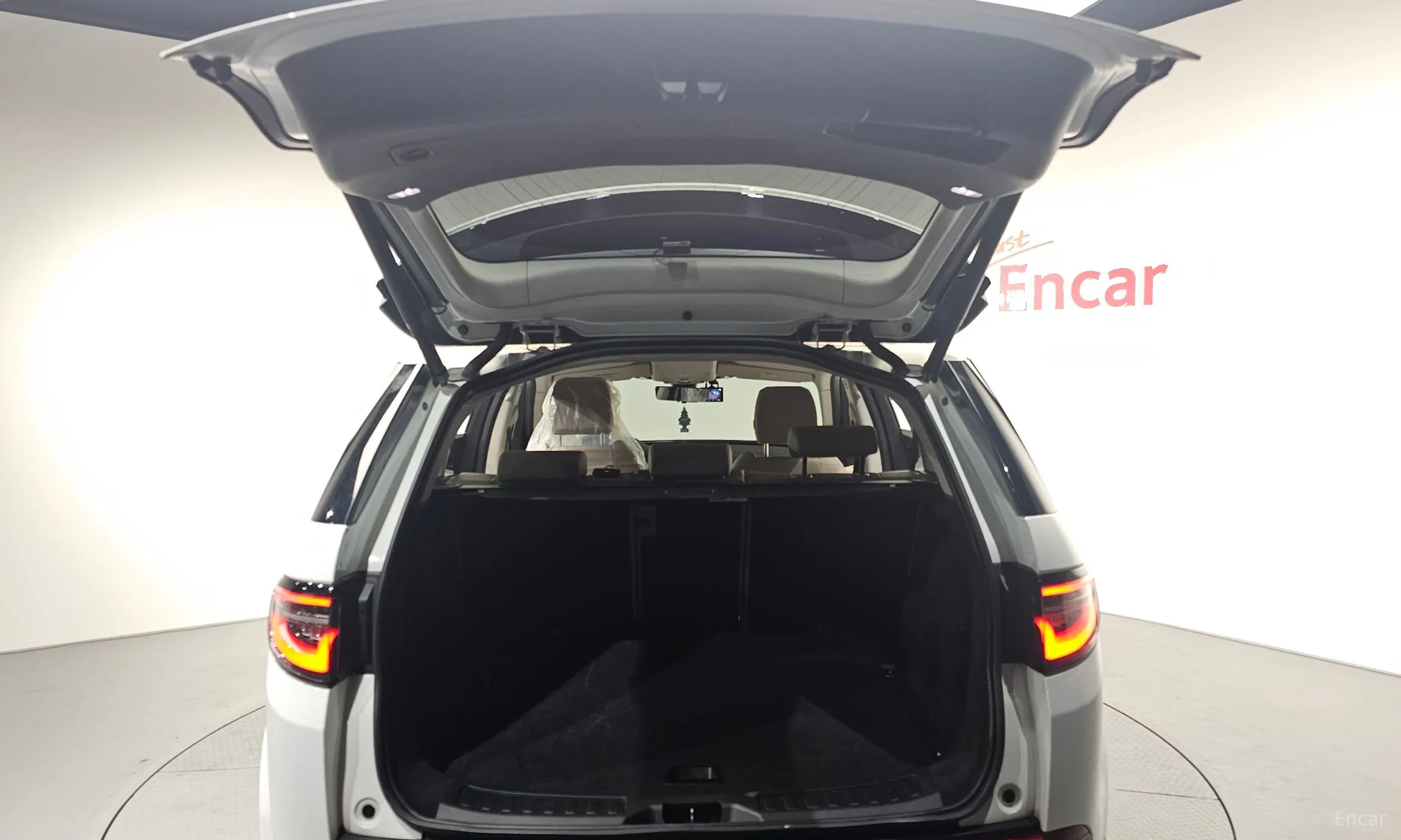 Land Rover Discovery Sports превью 20