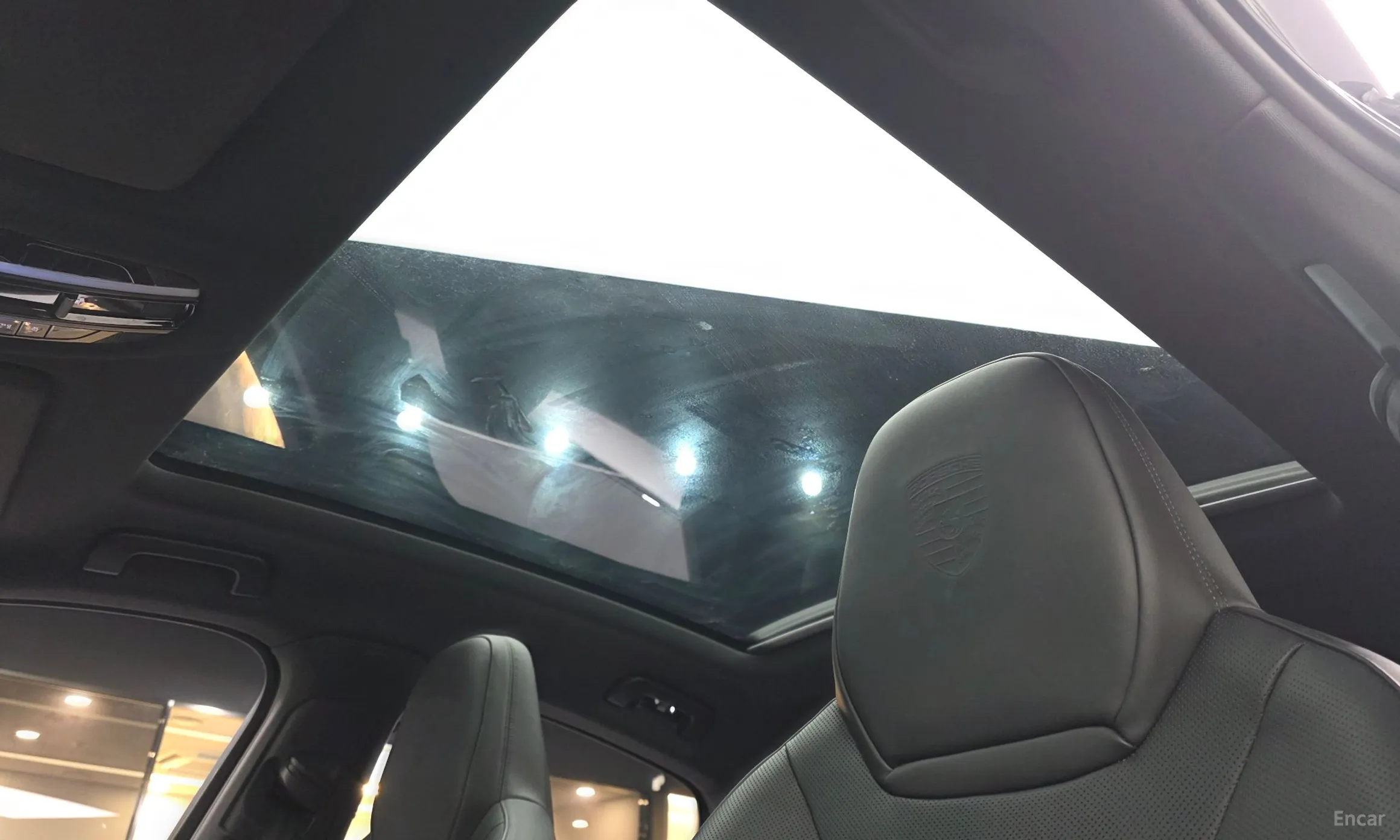 Porsche Cayenne (PO536) превью 19