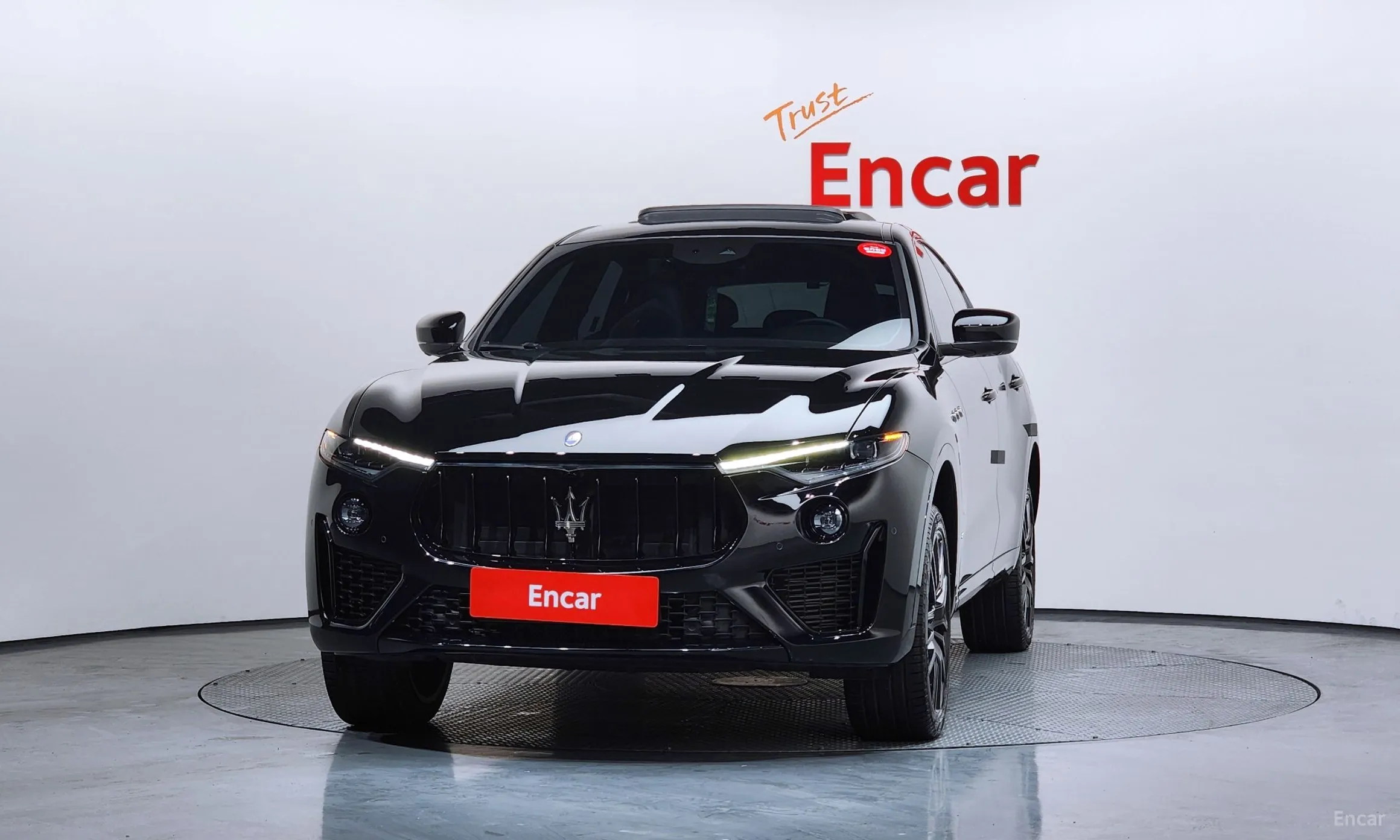 Maserati Levante превью 3