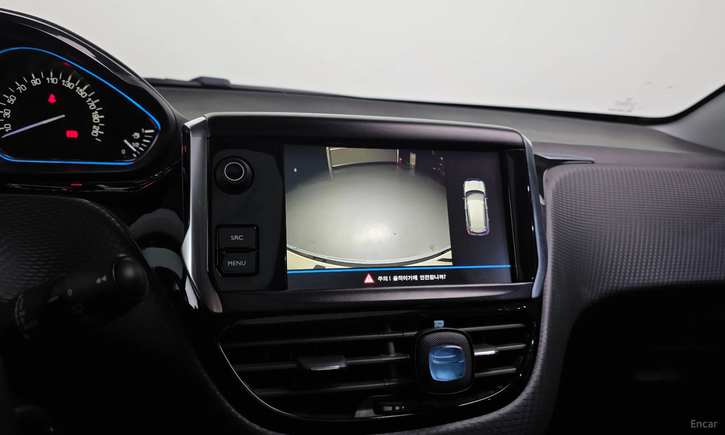 Peugeot 2008. превью 15