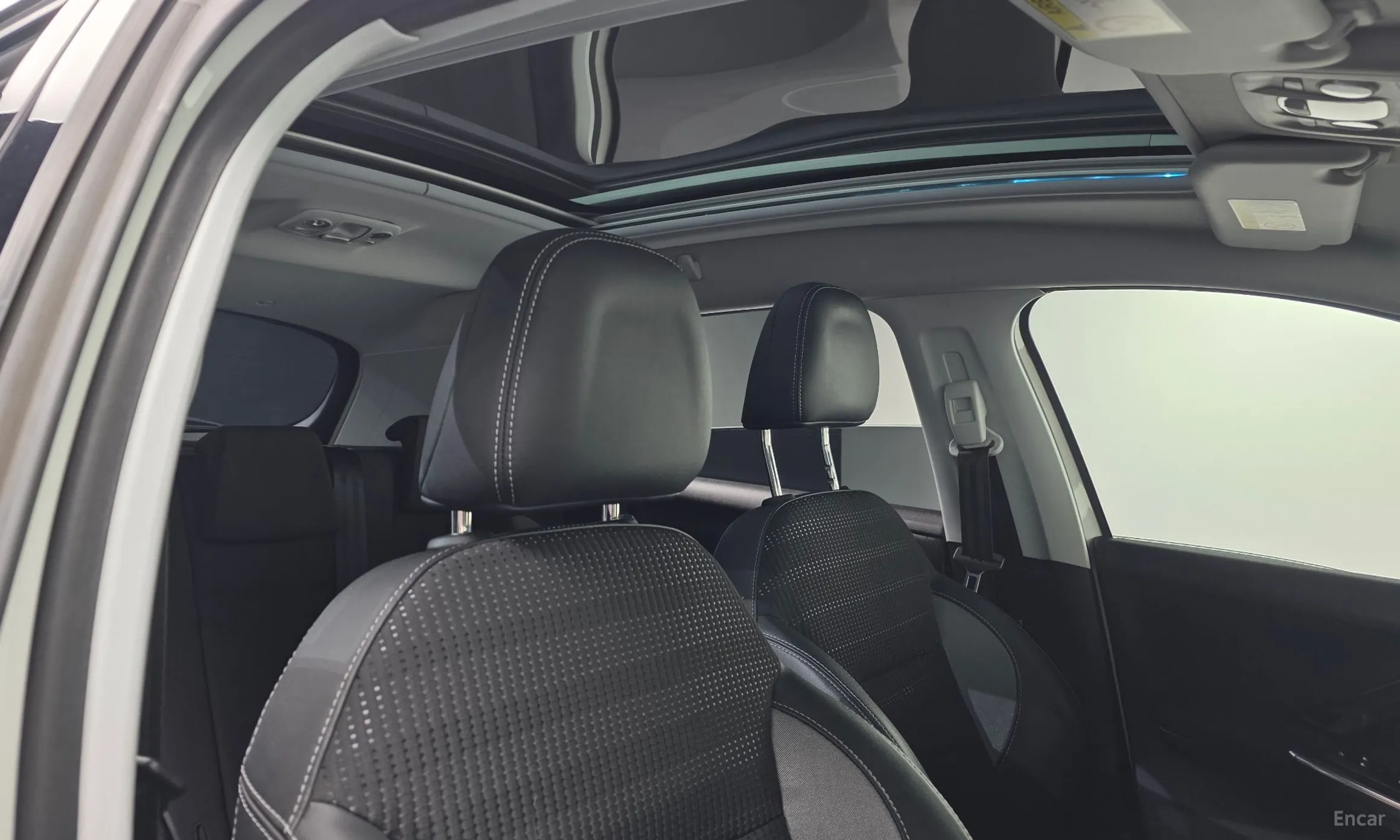 Peugeot 2008. превью 17